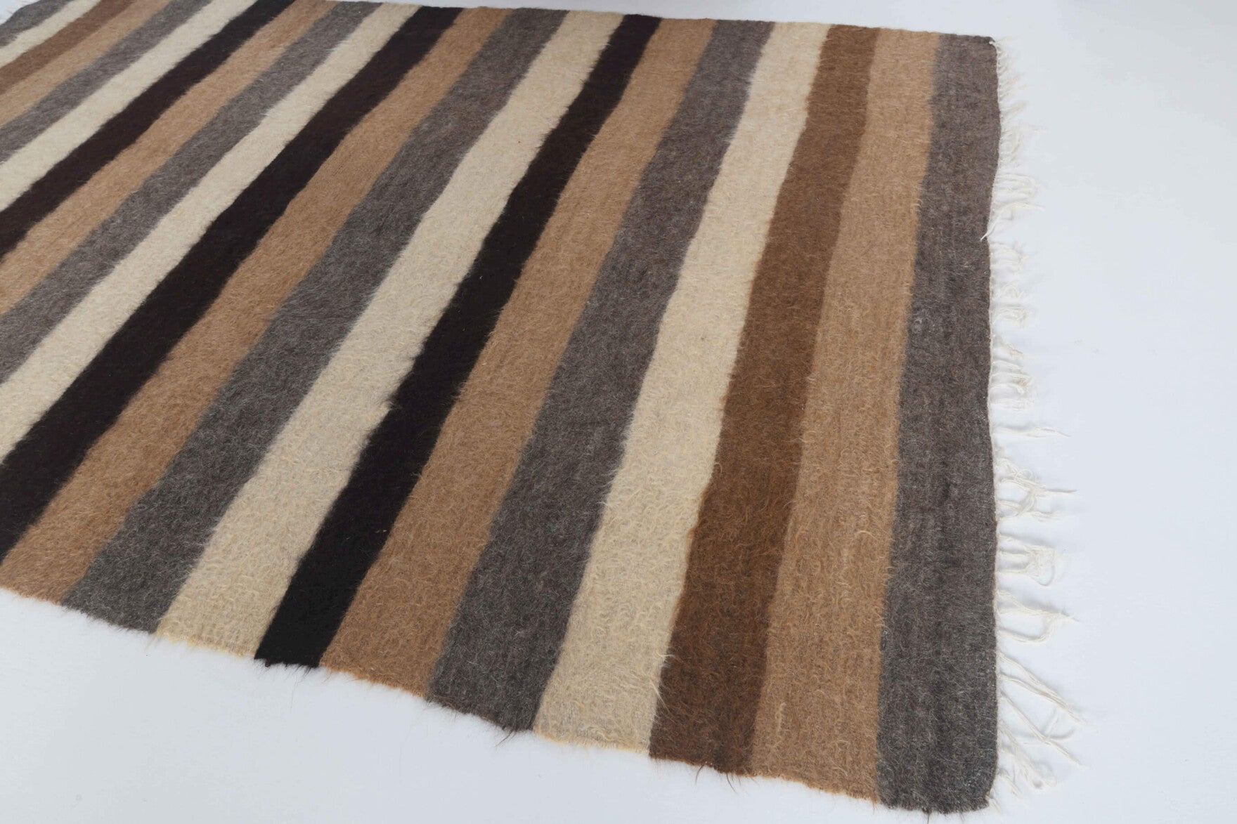 126x187 cm vintage Anatolian kilim rug – Tuncnur, flatweave, wool
