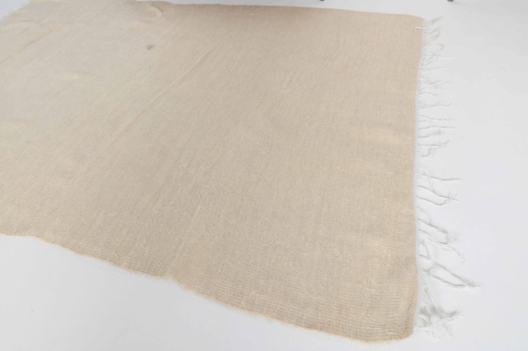 Tuncdil kilim: 1960s handwoven flatweave Anatolian kilim with solid motifs