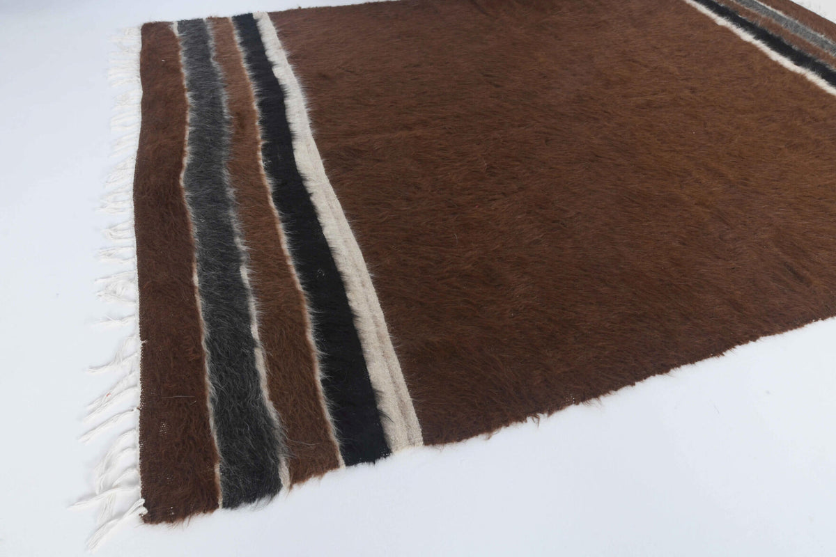One-of-a-kind 1960s Anatolian vintage kilim rug in wool, 4'6" x 6'6"