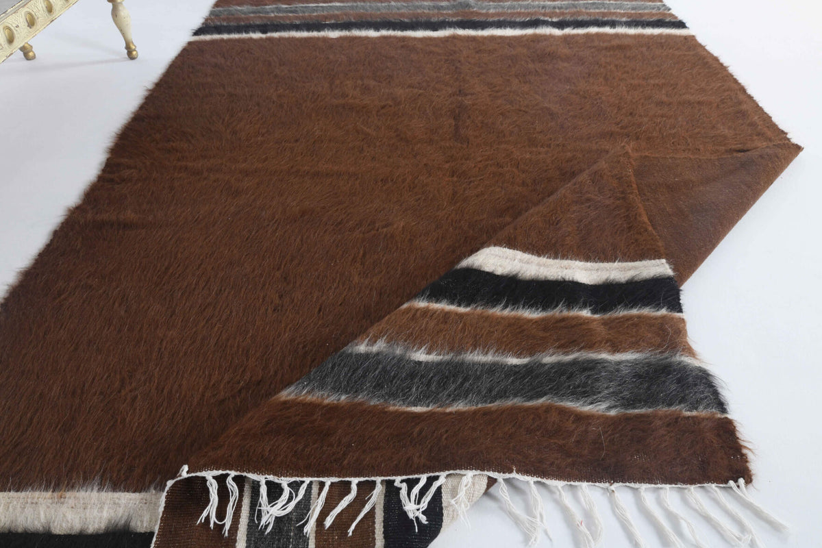 Hand-crafted Anatolian vintage kilim Tubapare in wool, 1960s