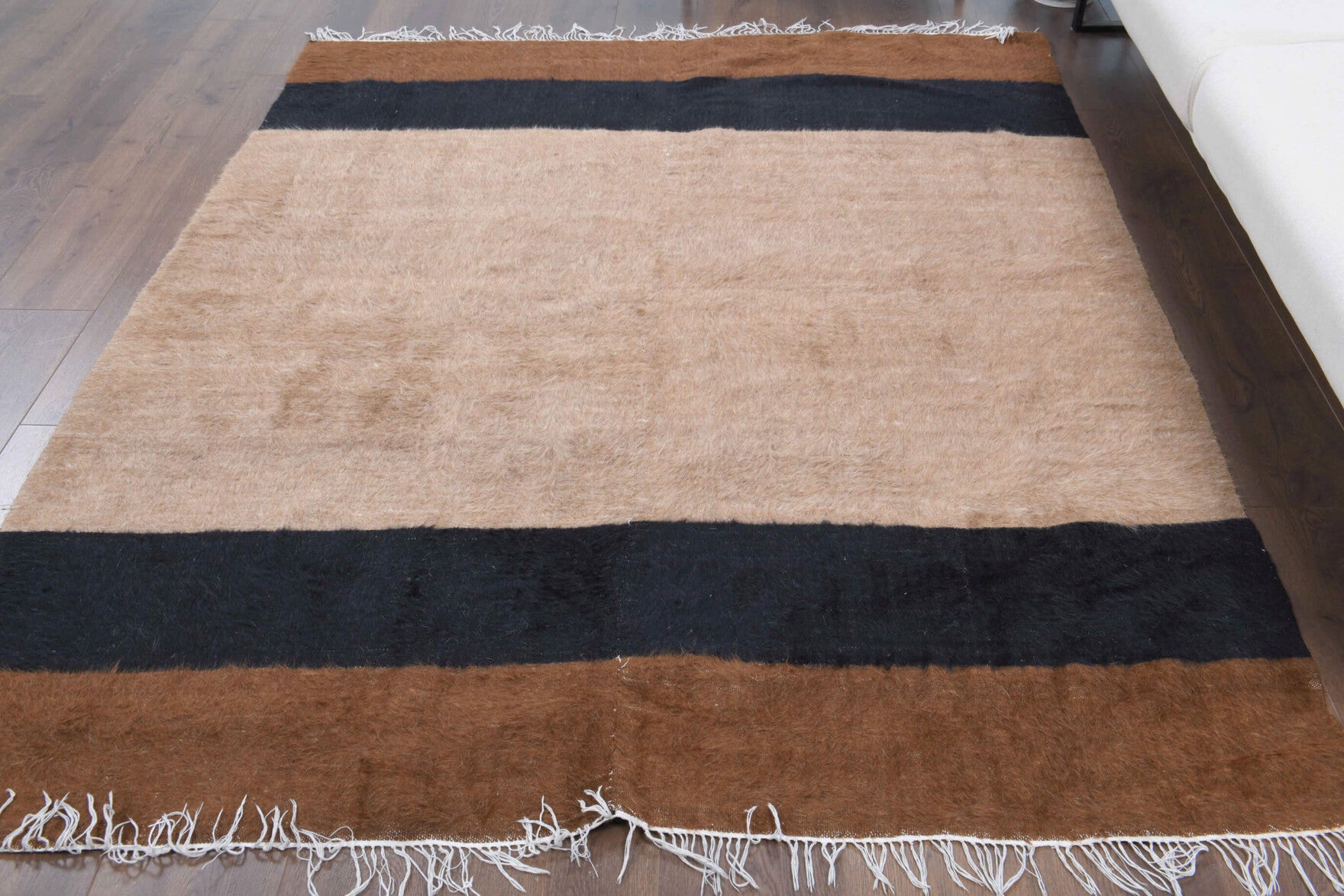 One-of-a-kind 1960s Anatolian vintage kilim rug in wool, 5'5" x 6'11"