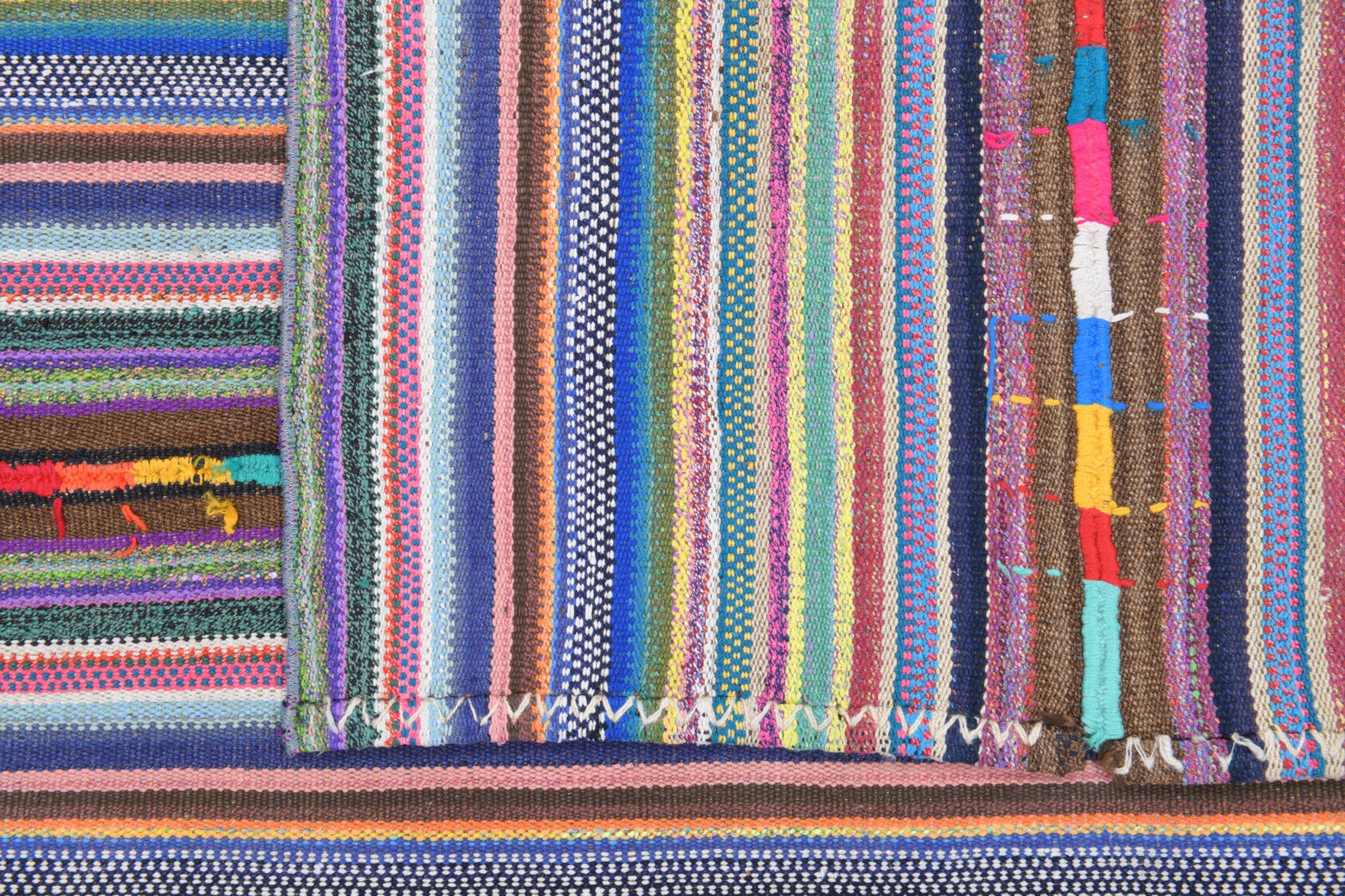 Sura – vintage striped kilim for living room or bedroom, 5'8" x 8' (173x243 cm)
