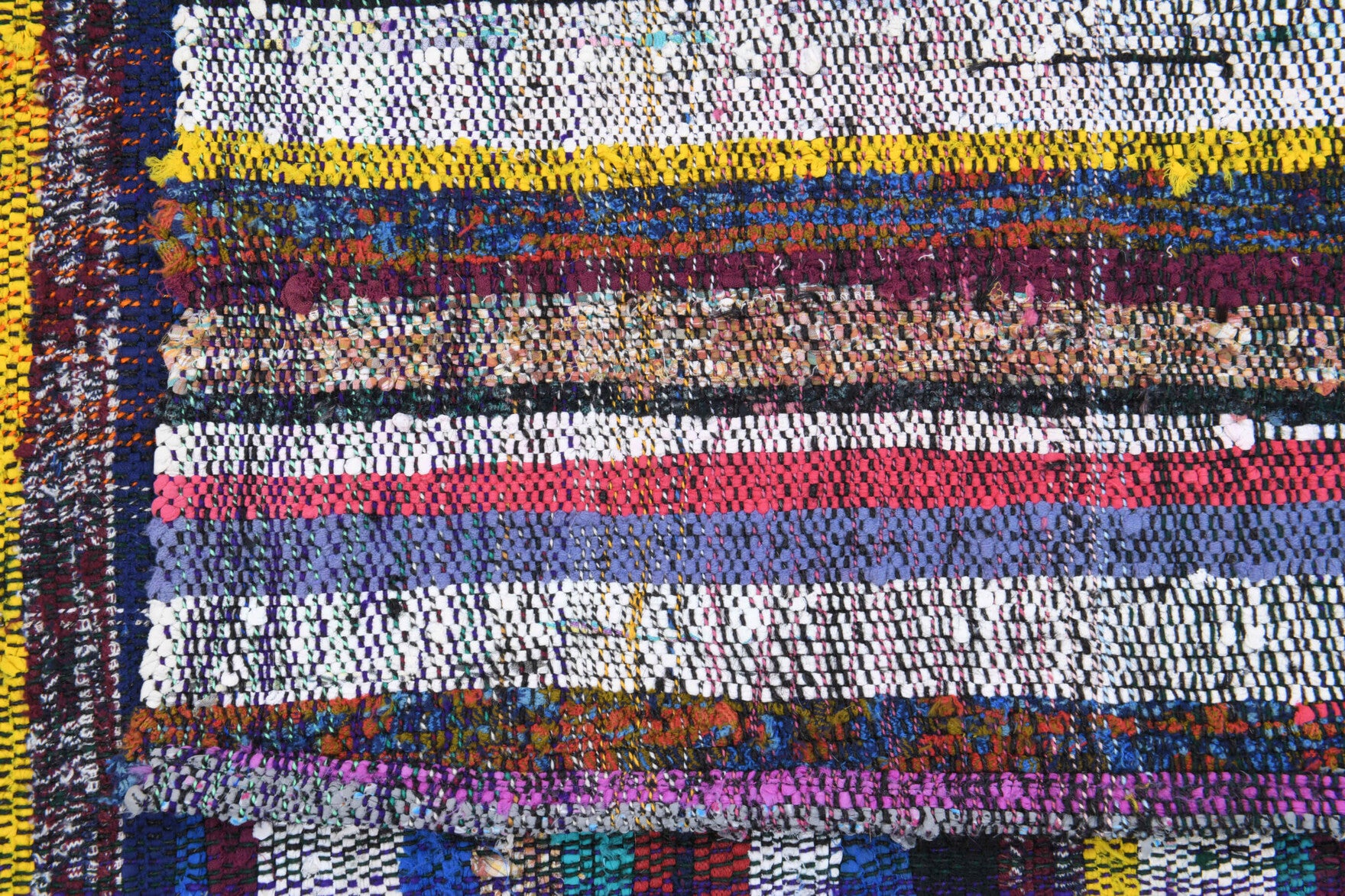 Sultanzade – vintage ikat kilim for living room or bedroom, 4'4" x 6'7" (133x200 cm)