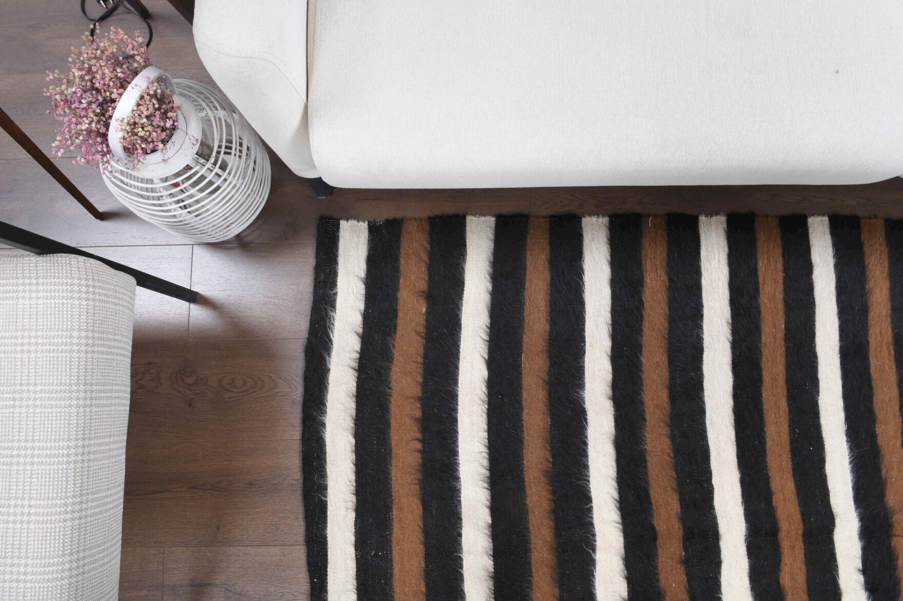 Handwoven flatweave wool kilim from Anatolia, Turkey – Flatweave Handmade Vintage Rug 4'3" x 5'11"