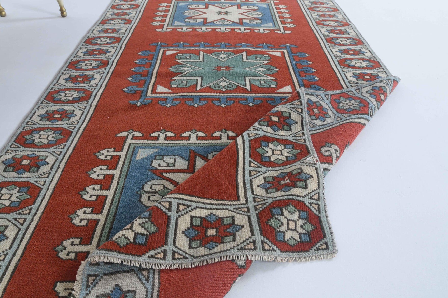 110x193 cm vintage Anatolian area rug – Sibelnur, low pile, wool