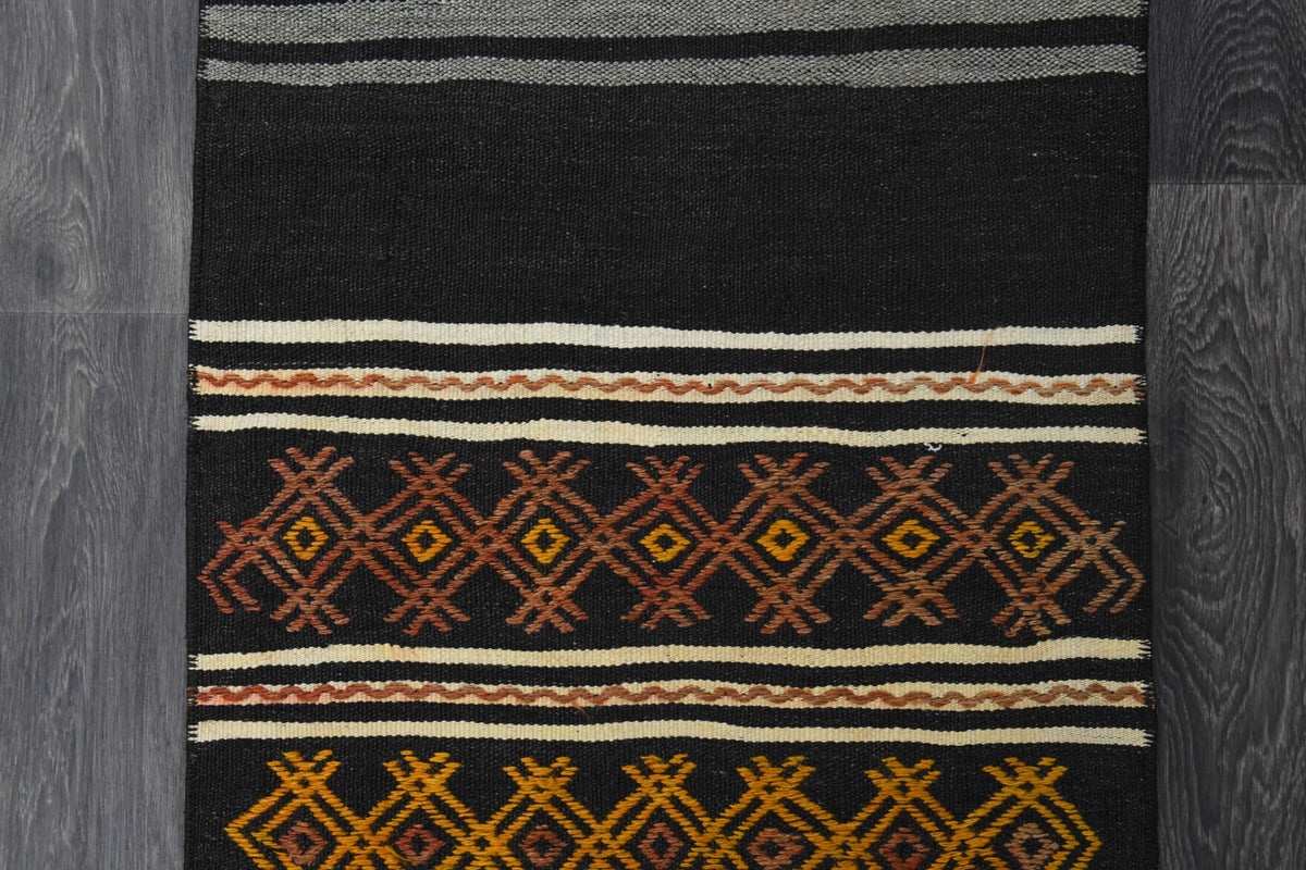 Authentic Anatolian vintage kilim runner rug (1970s) with oriental design – one-of-a-kind at Fame Rugs