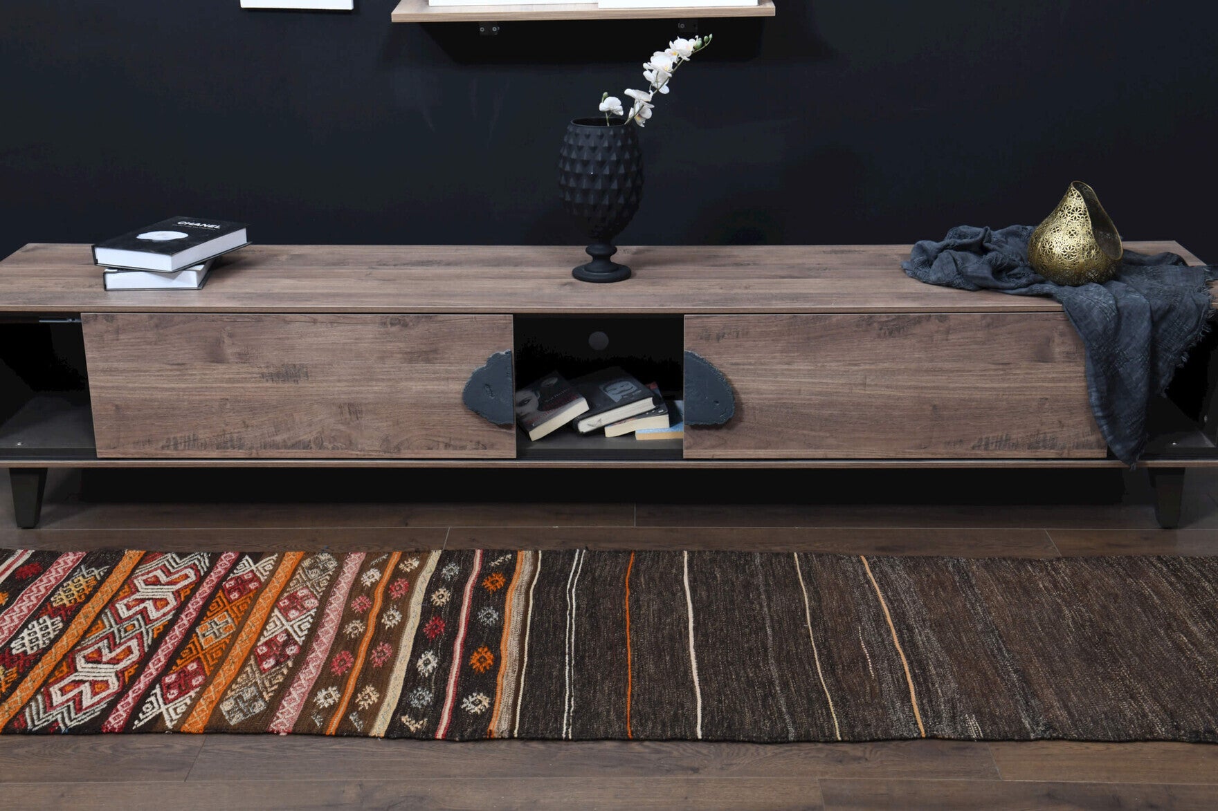 Authentic Anatolian vintage kilim rug (1960s) with striped design – one-of-a-kind at Fame Rugs