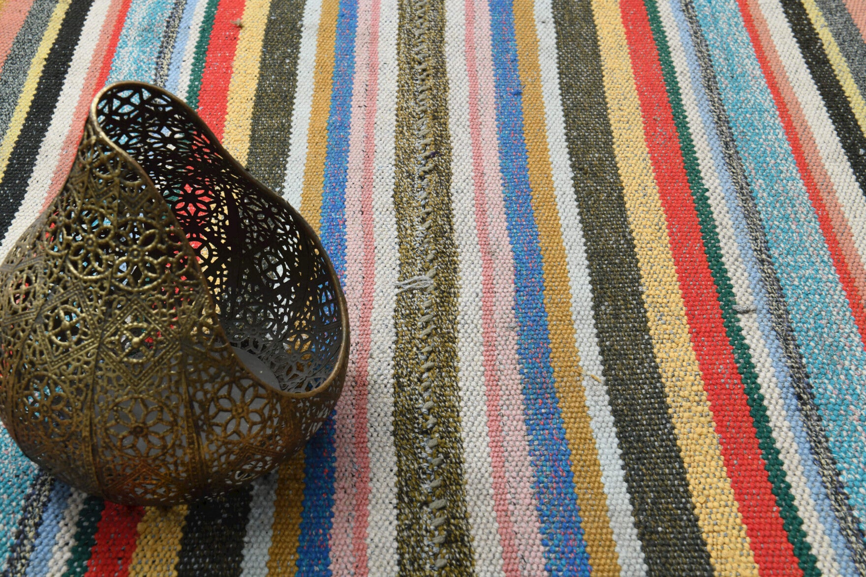 Authentic Anatolian vintage kilim rug (1960s) with striped design – one-of-a-kind at Fame Rugs