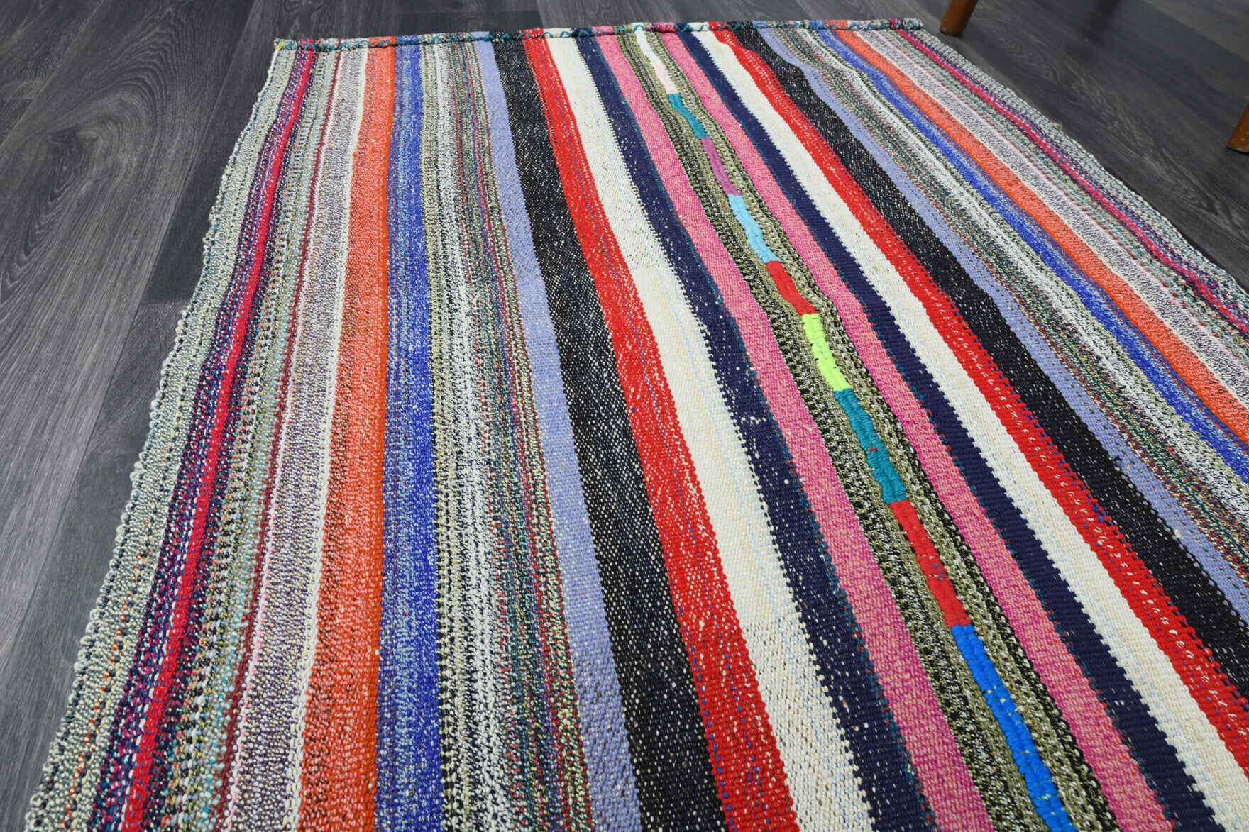 Isikmelek kilim: 1960s handwoven flatweave Anatolian kilim with striped motifs