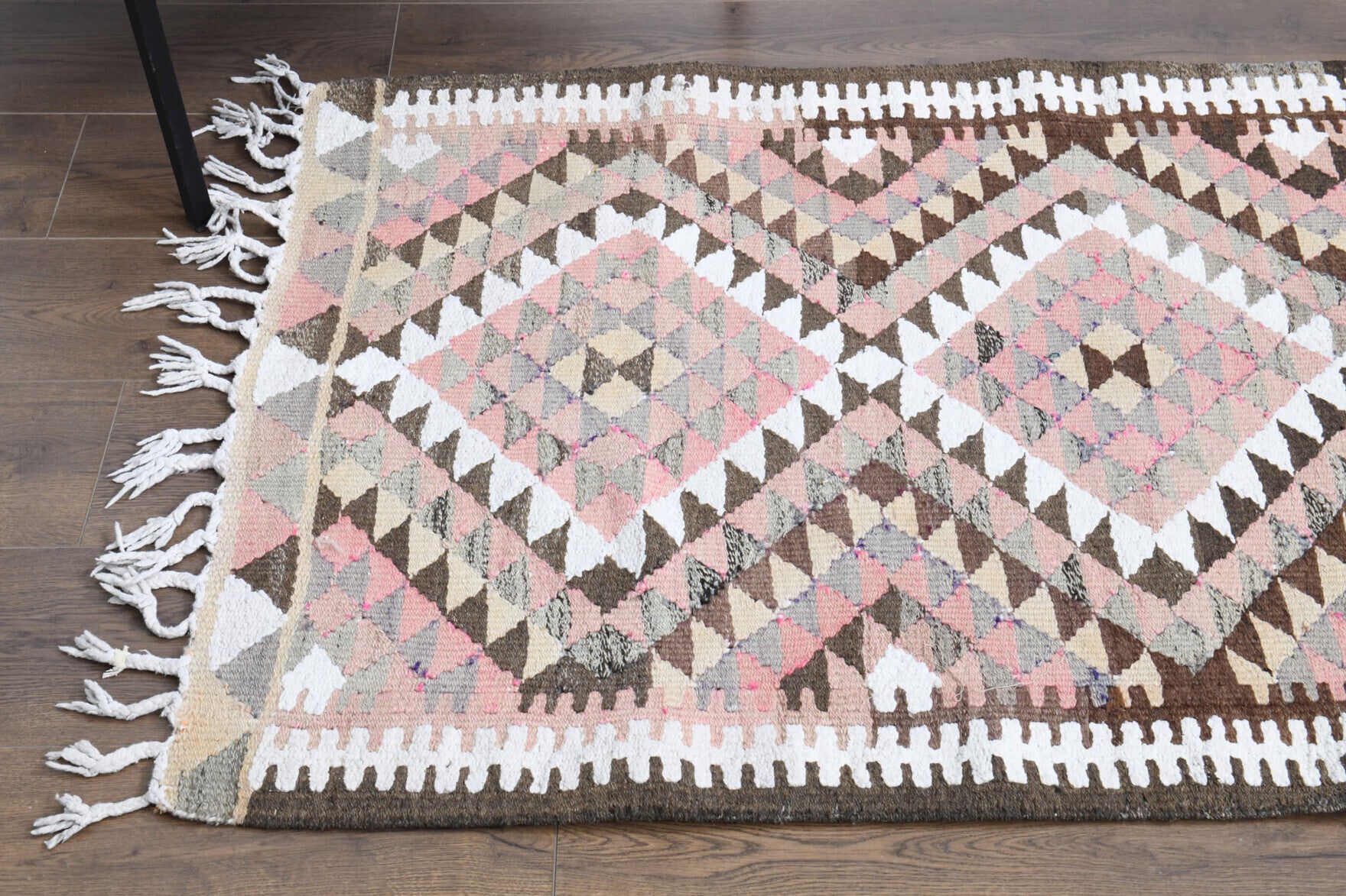 Authentic Anatolian vintage kilim rug (1960s) with ikat design – one-of-a-kind at Fame Rugs