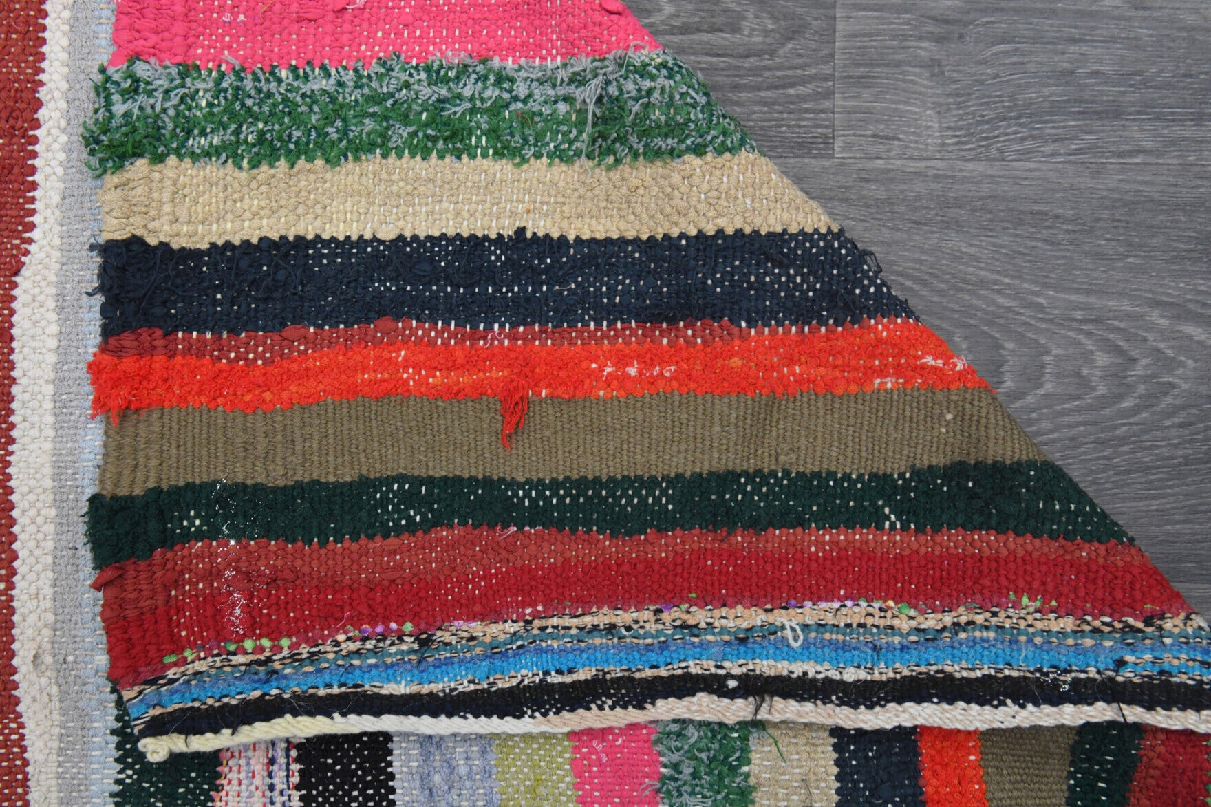 Akcaynur – vintage oriental kilim for living room or bedroom, 4'10" x 9'1" (148x276 cm)