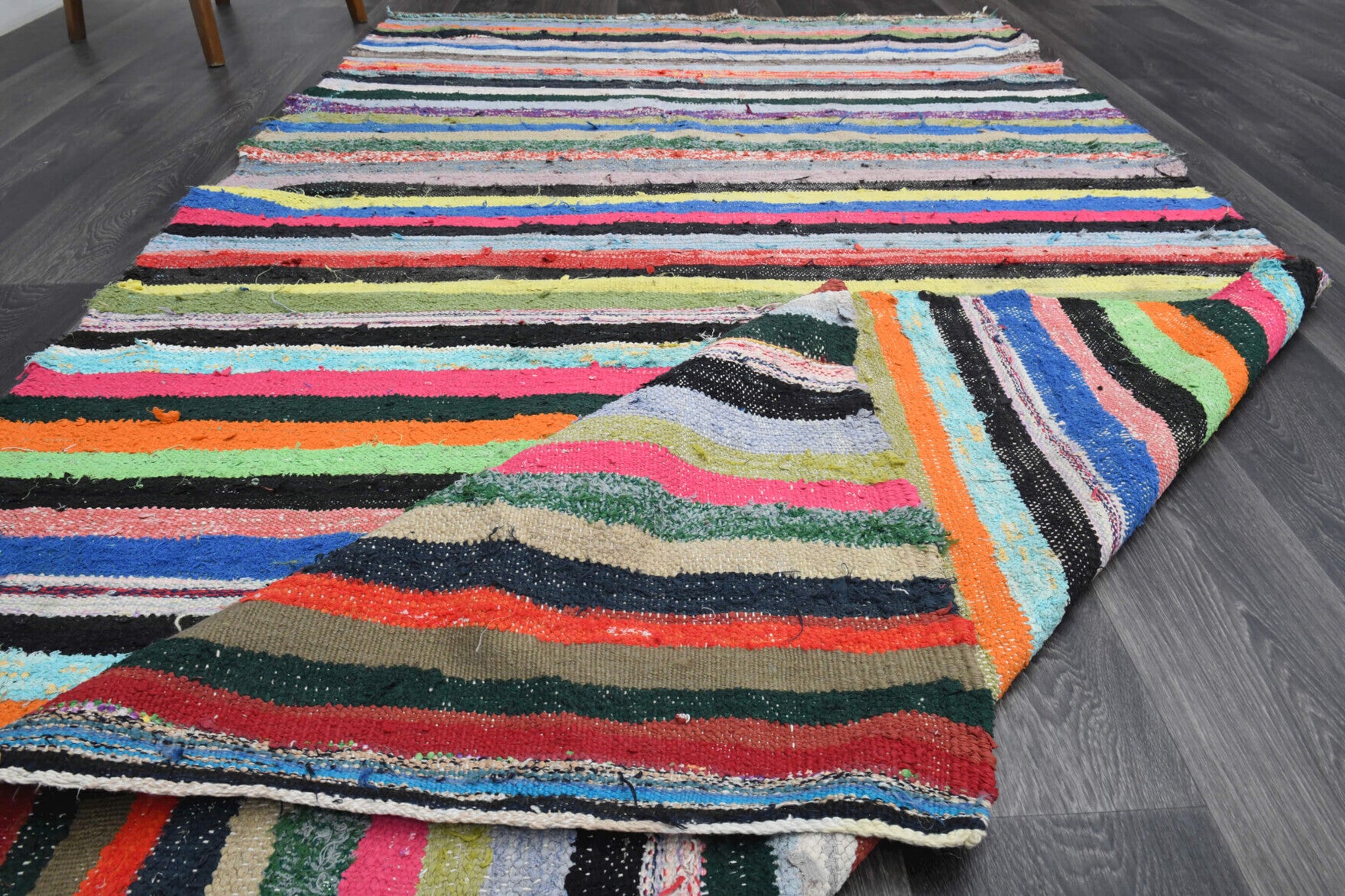 Hand-crafted Anatolian vintage kilim Akcaynur in wool, 1960s