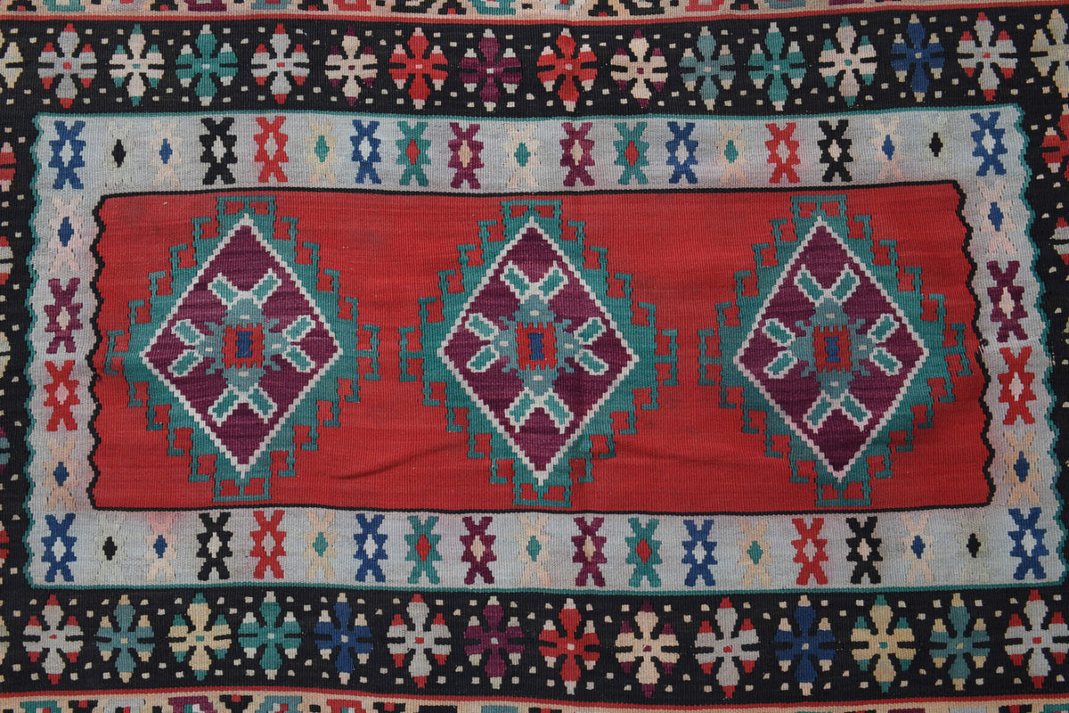 Aglaophone – vintage oriental kilim for living room or bedroom, 6'9" x 10'2" (207x311 cm)
