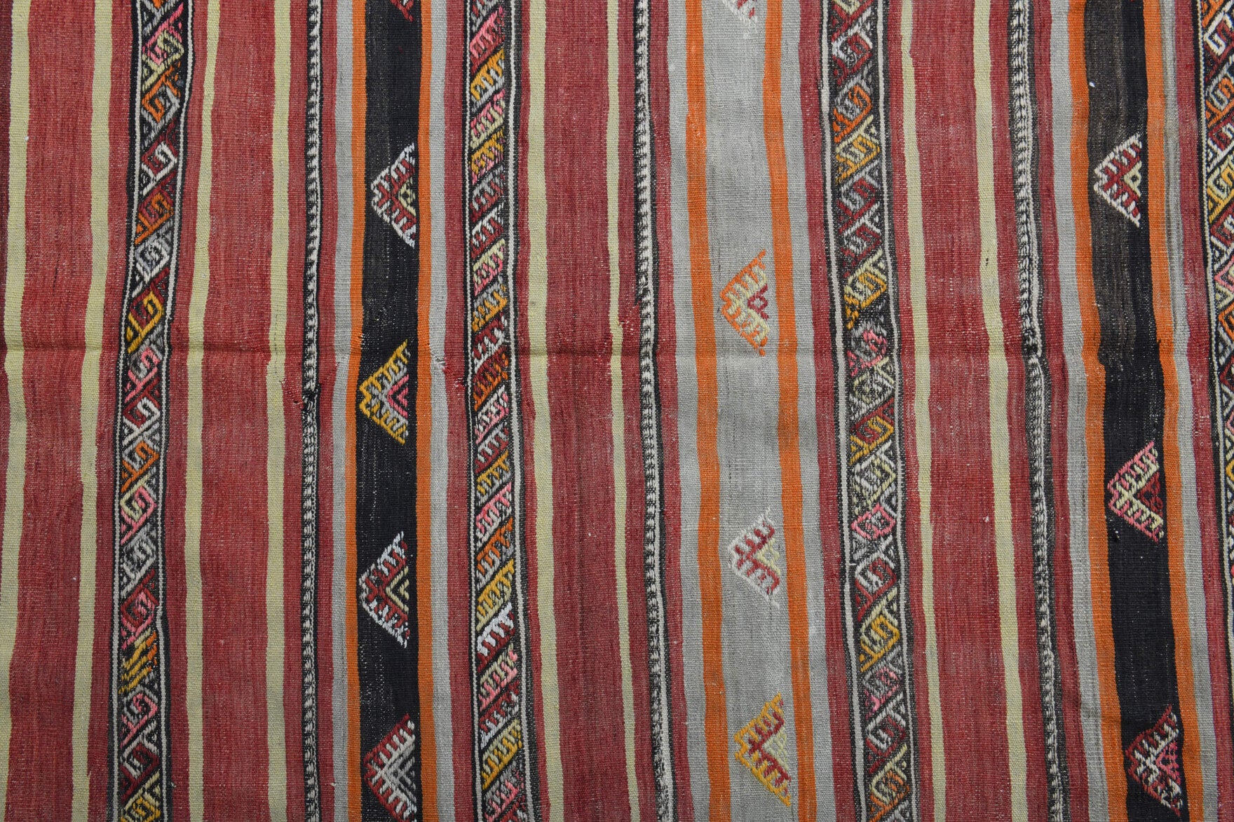 Hand-crafted Anatolian vintage kilim Aglaogena in wool, 1960s