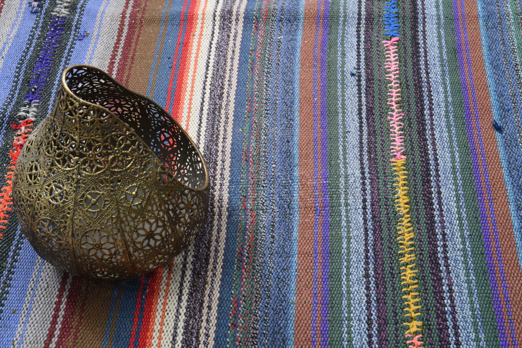 Authentic Anatolian vintage kilim rug (1960s) with striped design – one-of-a-kind at Fame Rugs