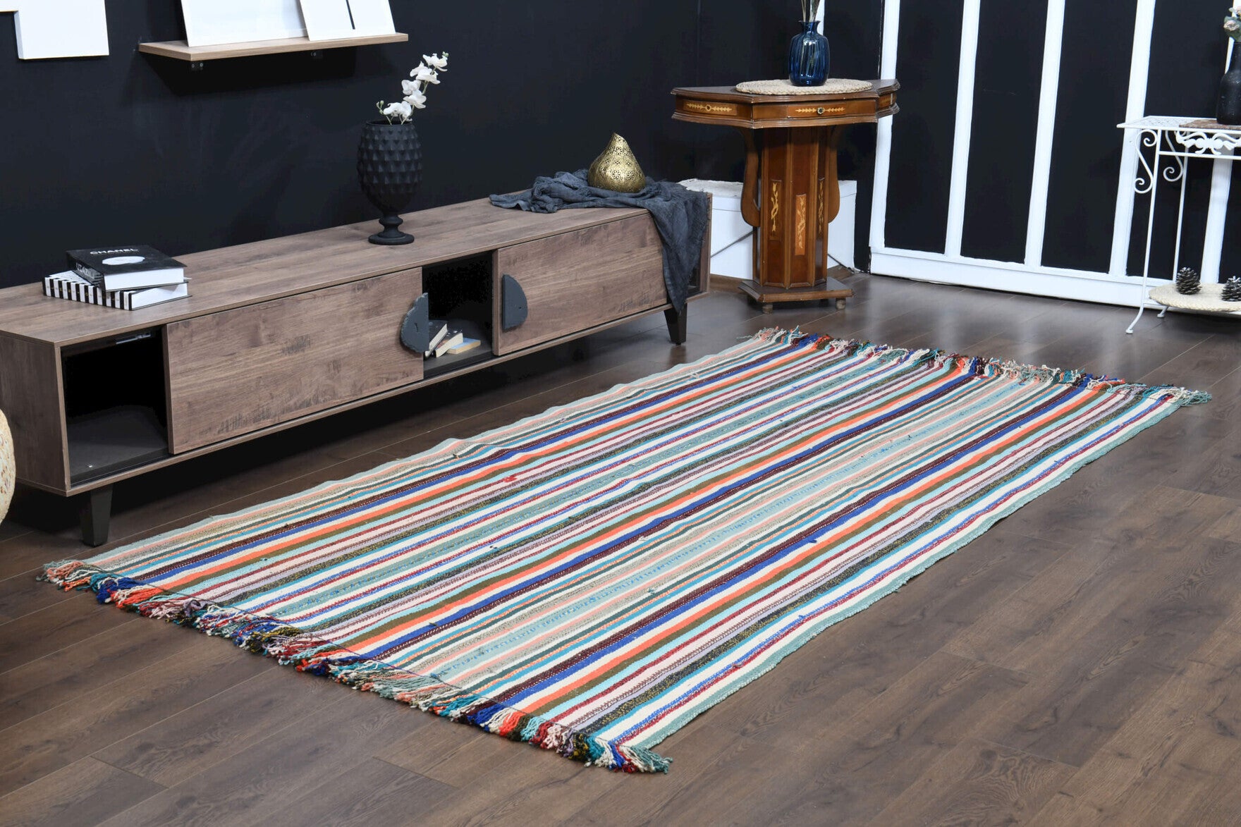 Simsad kilim: 1960s handwoven flatweave Anatolian kilim with striped motifs