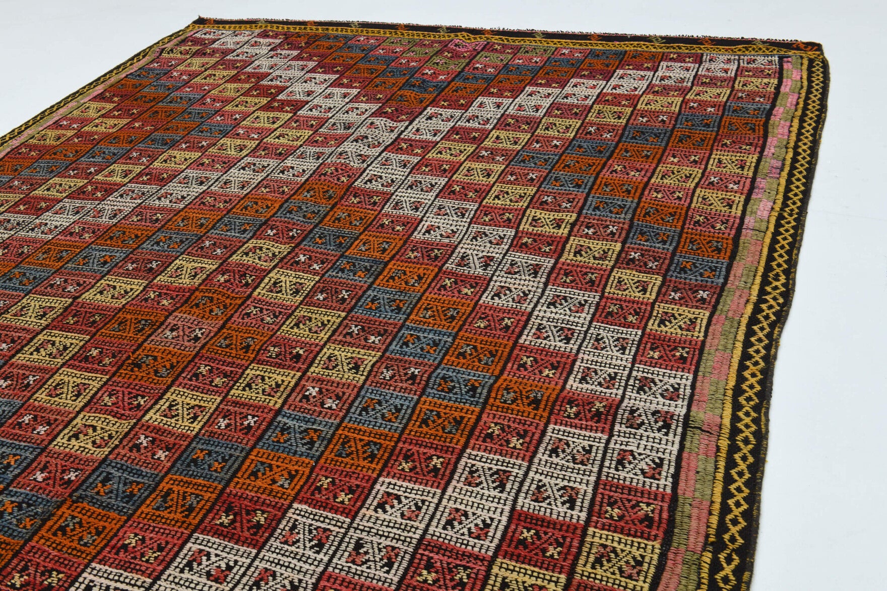 175x277 cm vintage Anatolian kilim rug – Anahita, flatweave, wool