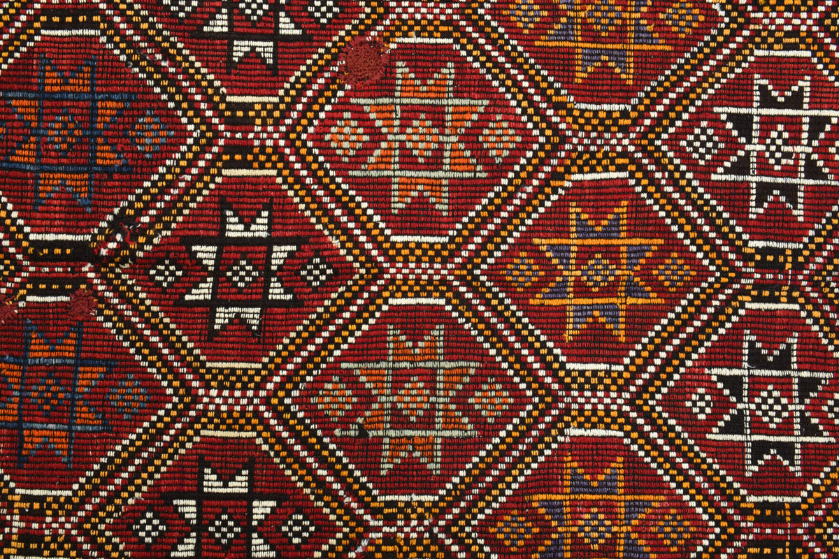 Authentic Anatolian vintage kilim rug (1960s) with ikat design – one-of-a-kind at Fame Rugs
