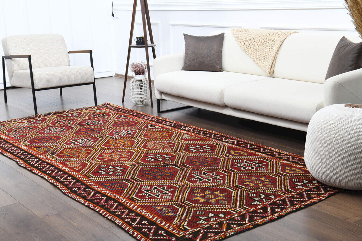 Handwoven flatweave wool kilim from Anatolia, Turkey – Royal Red Vintage Turkish Kilim Rug 5'2" x 10'4"