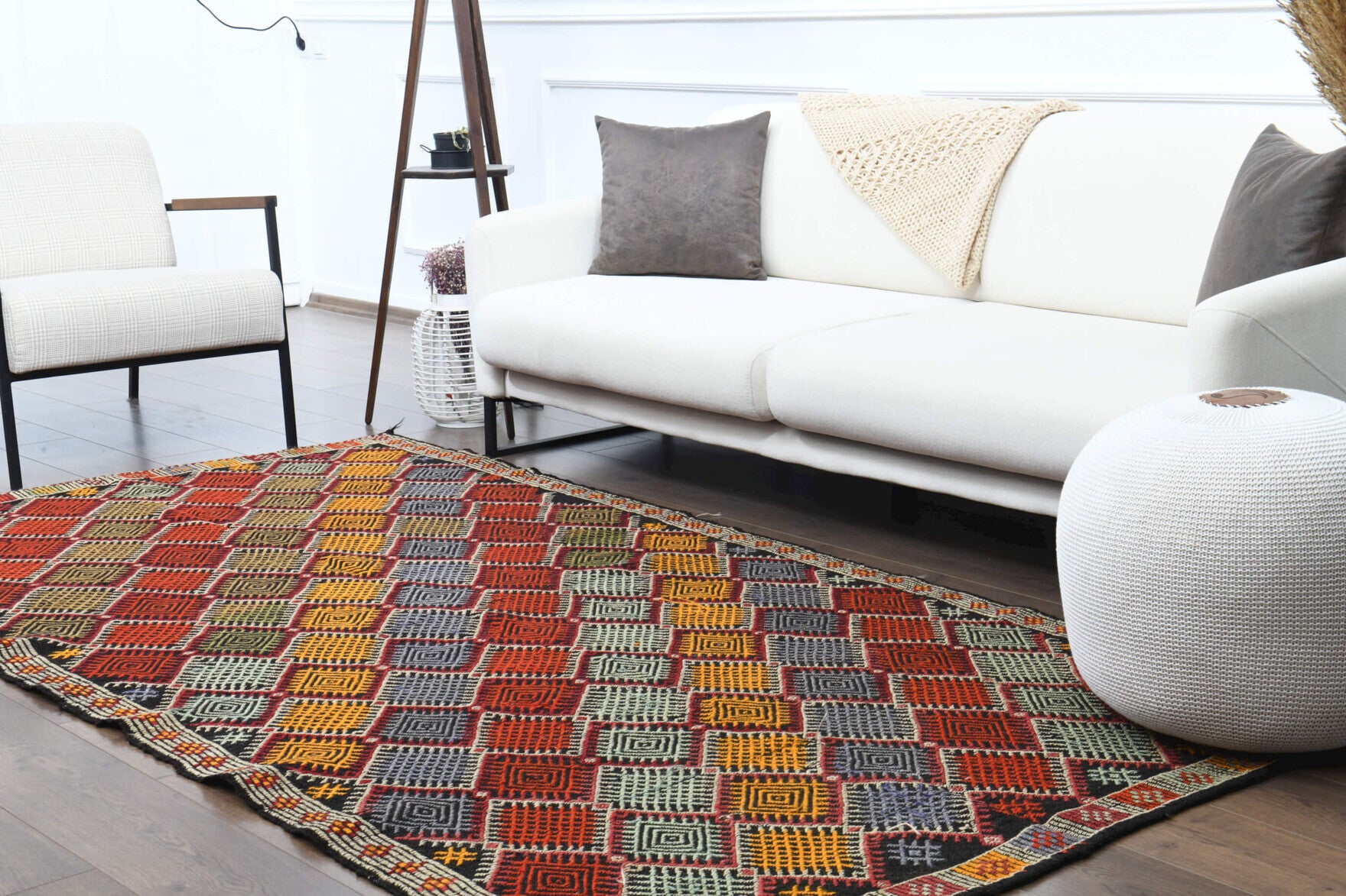 Meltemsel – vintage ikat kilim for living room or bedroom, 4'10" x 9'5" (147x286 cm)