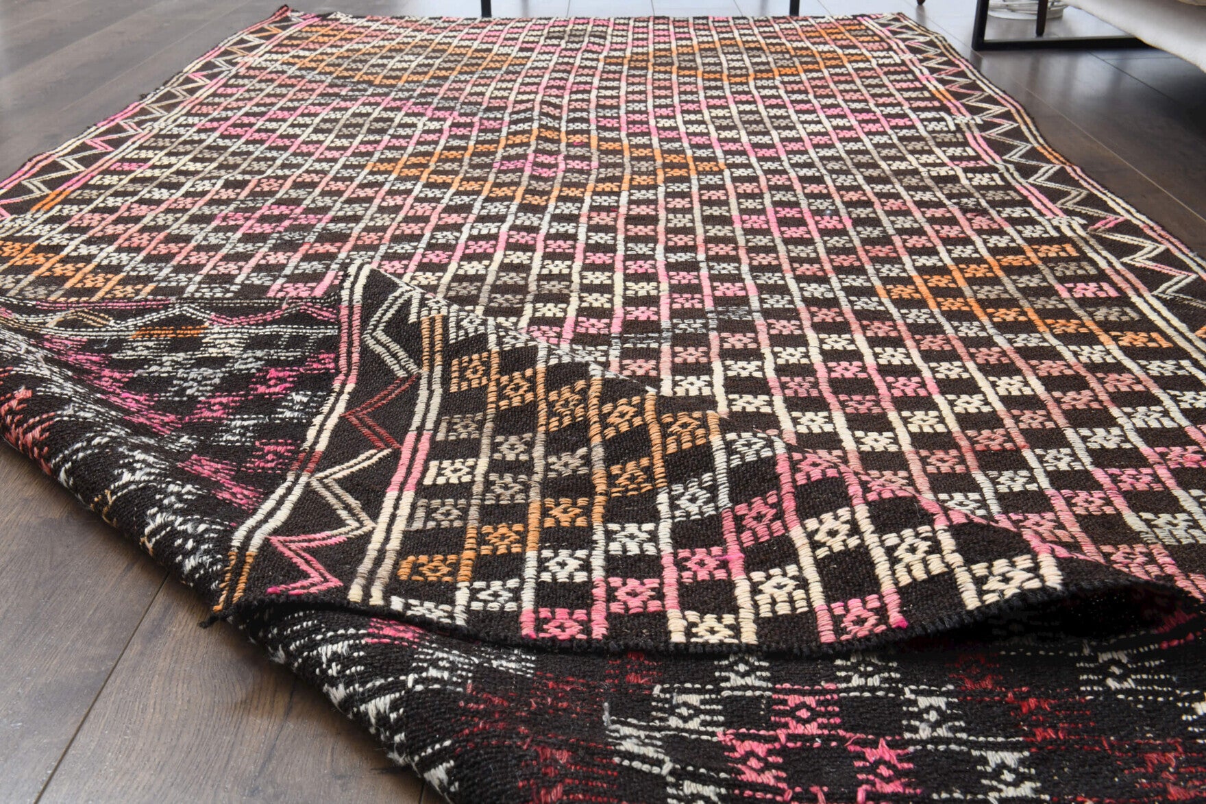 One-of-a-kind 1960s Anatolian vintage kilim rug in wool, 4'7" x 9'6"