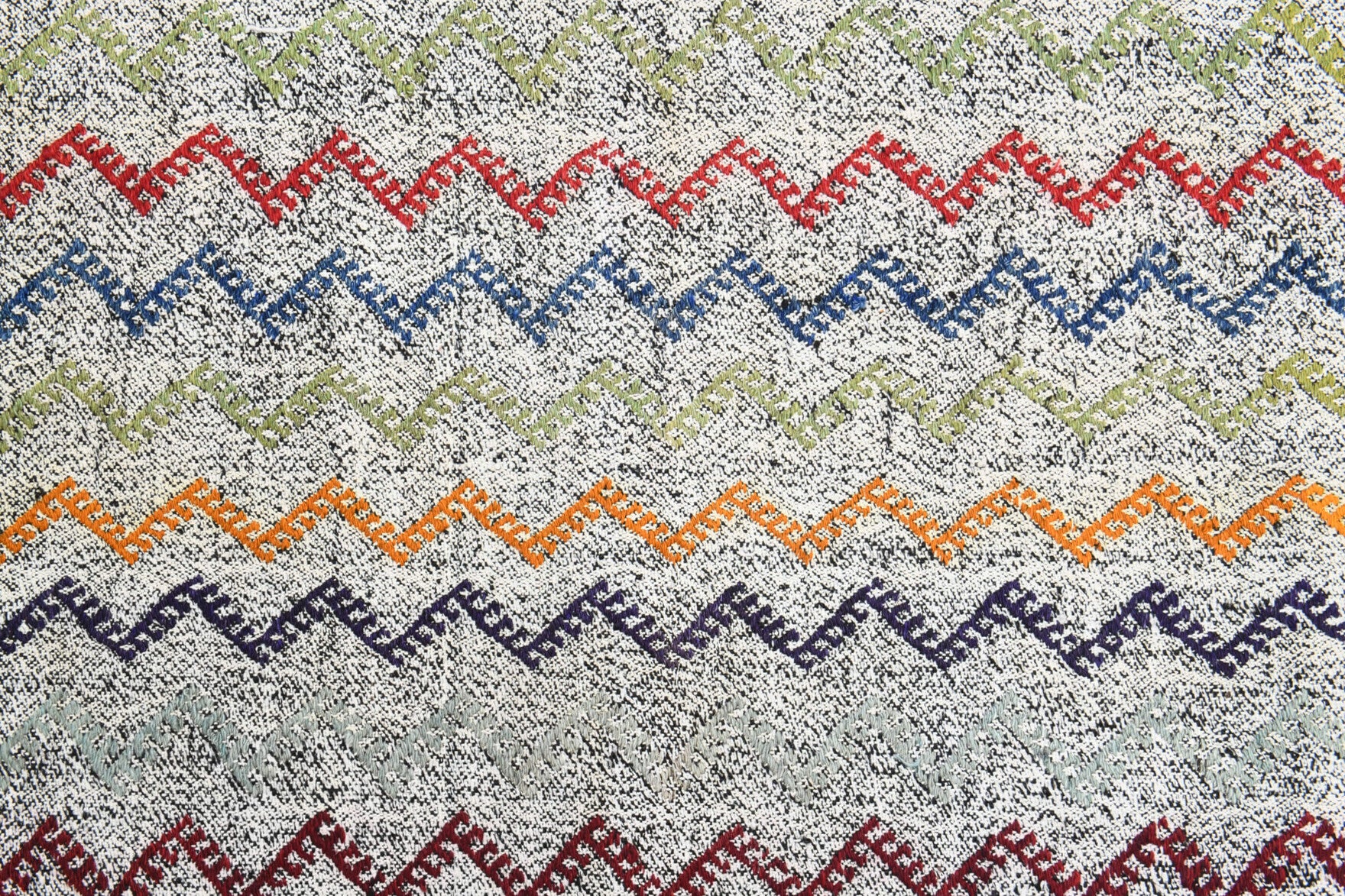 192x269 cm vintage Anatolian kilim rug – Ouranopheme, flatweave, wool