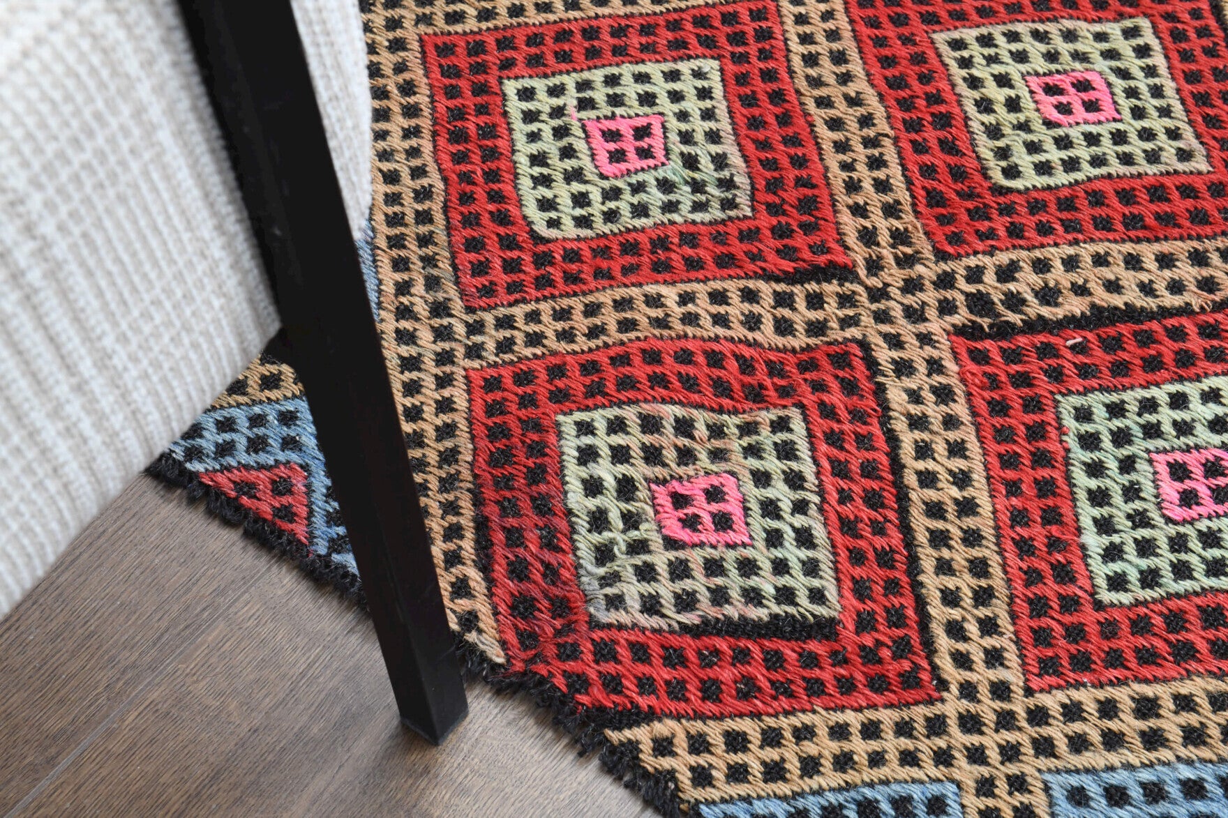 One-of-a-kind 1960s Anatolian vintage kilim rug in wool, 5'7" x 7'9"
