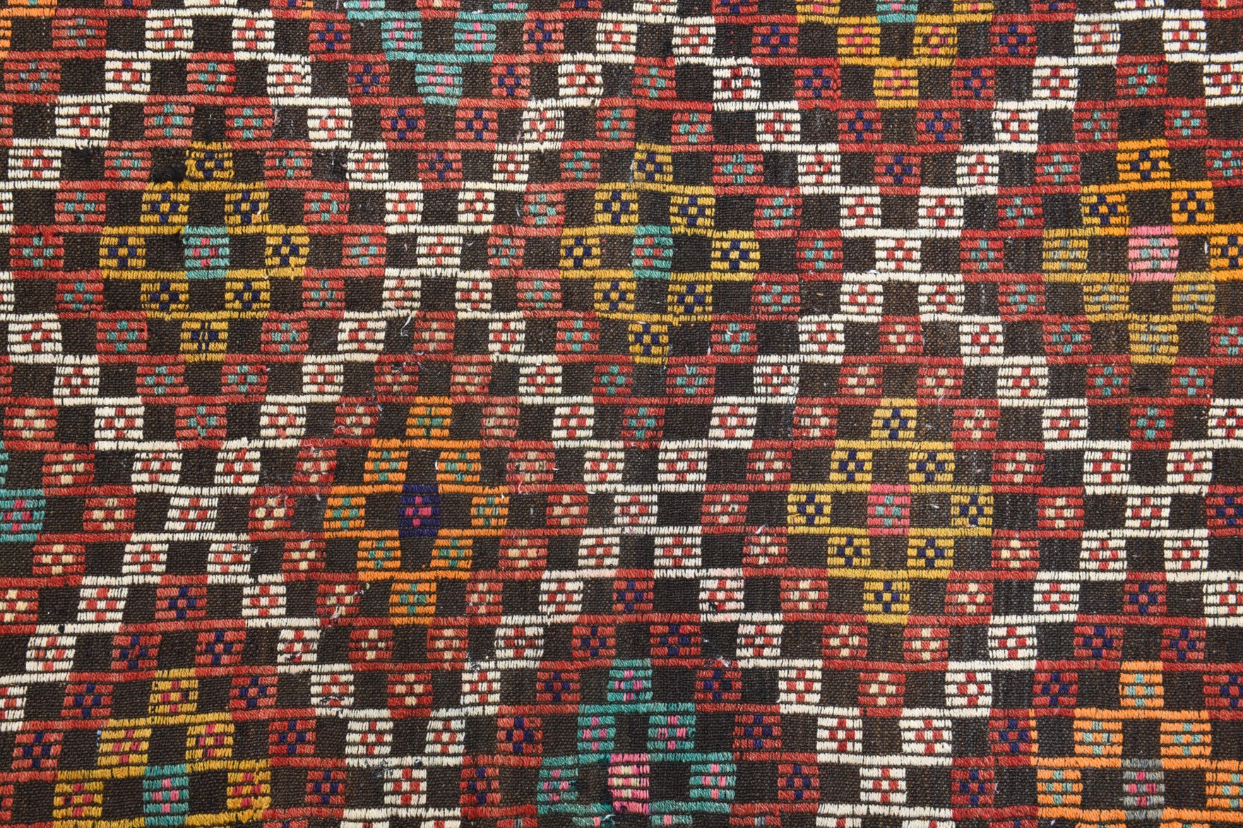Authentic Anatolian vintage kilim rug (1960s) with ikat design – one-of-a-kind at Fame Rugs