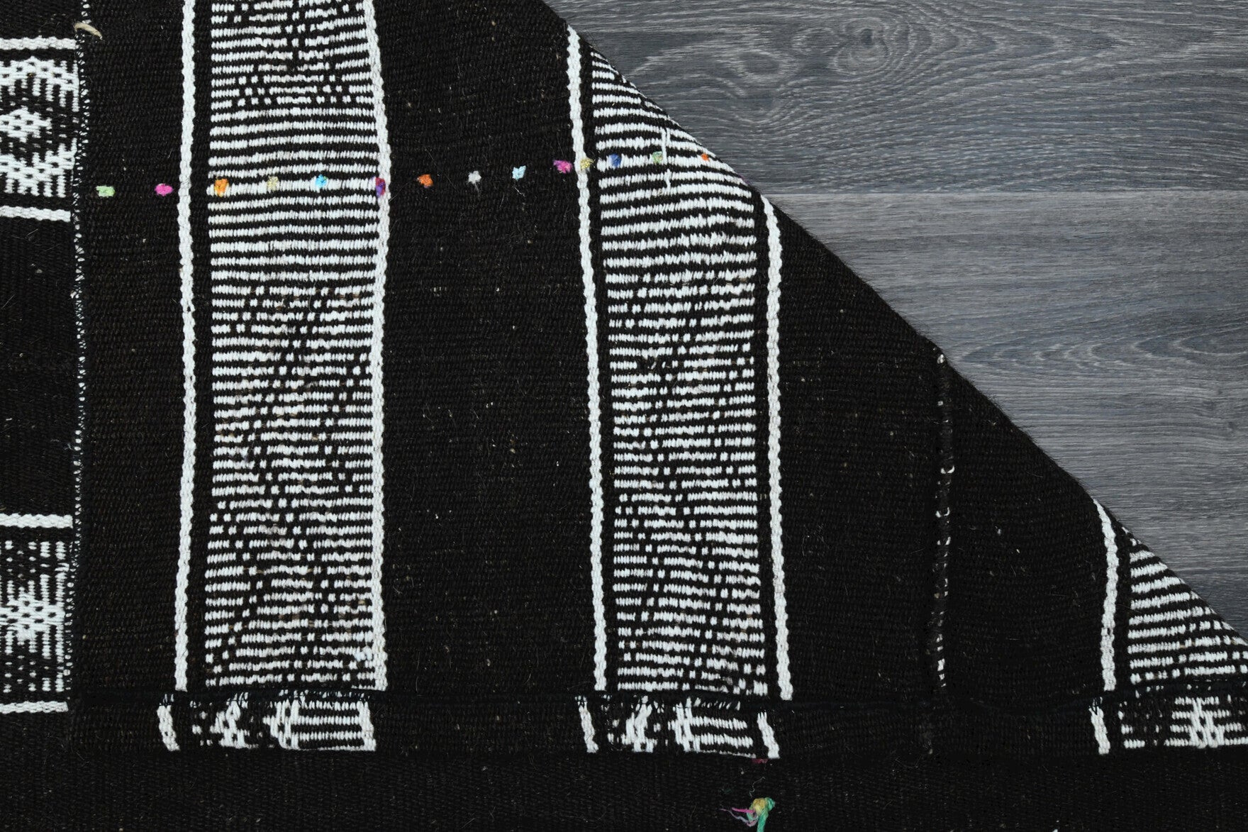Vecdperi kilim: 1960s handwoven flatweave Anatolian kilim with striped motifs