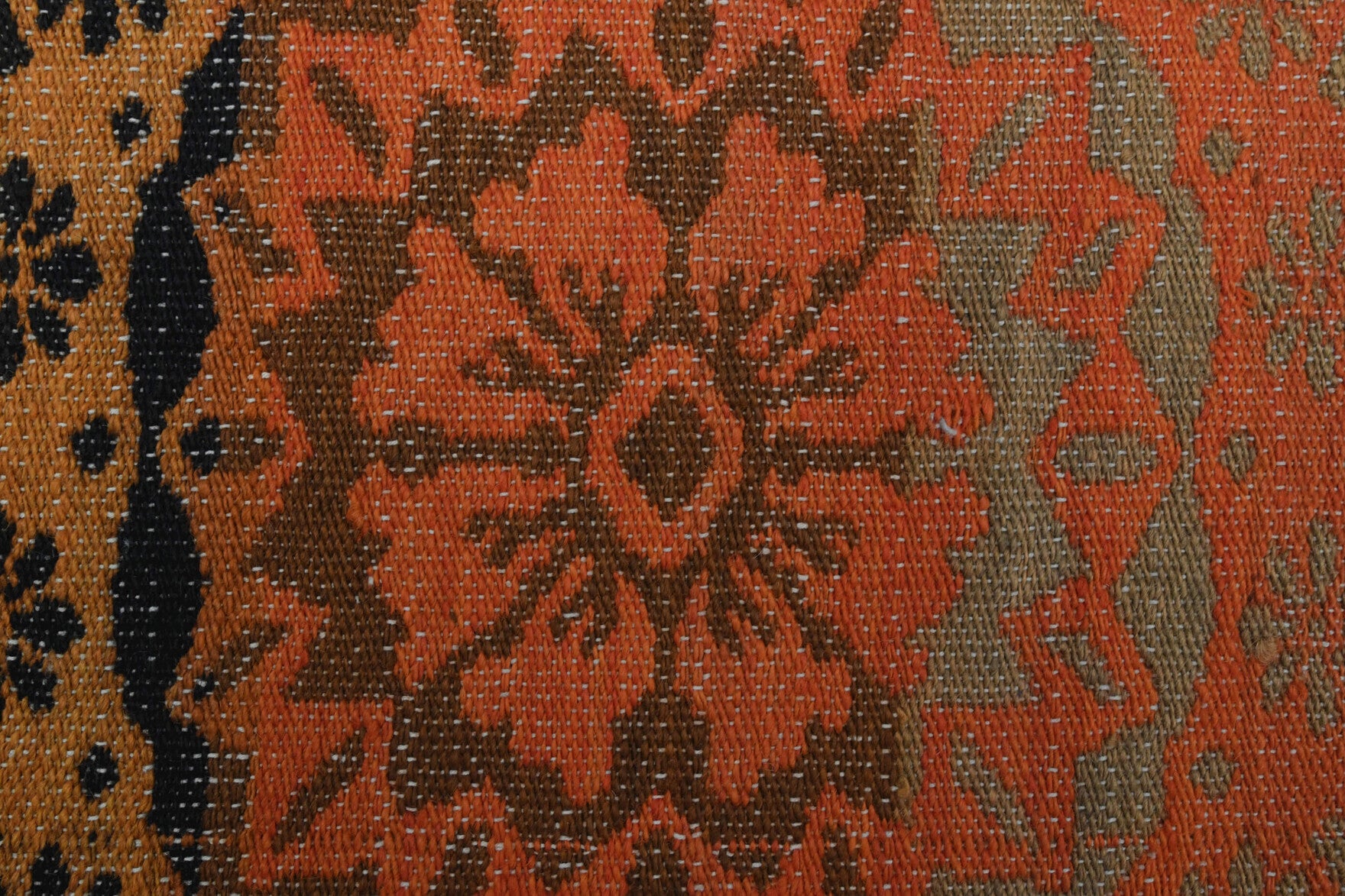 Yelizsel kilim: 1960s handwoven flatweave Anatolian kilim with tribal motifs