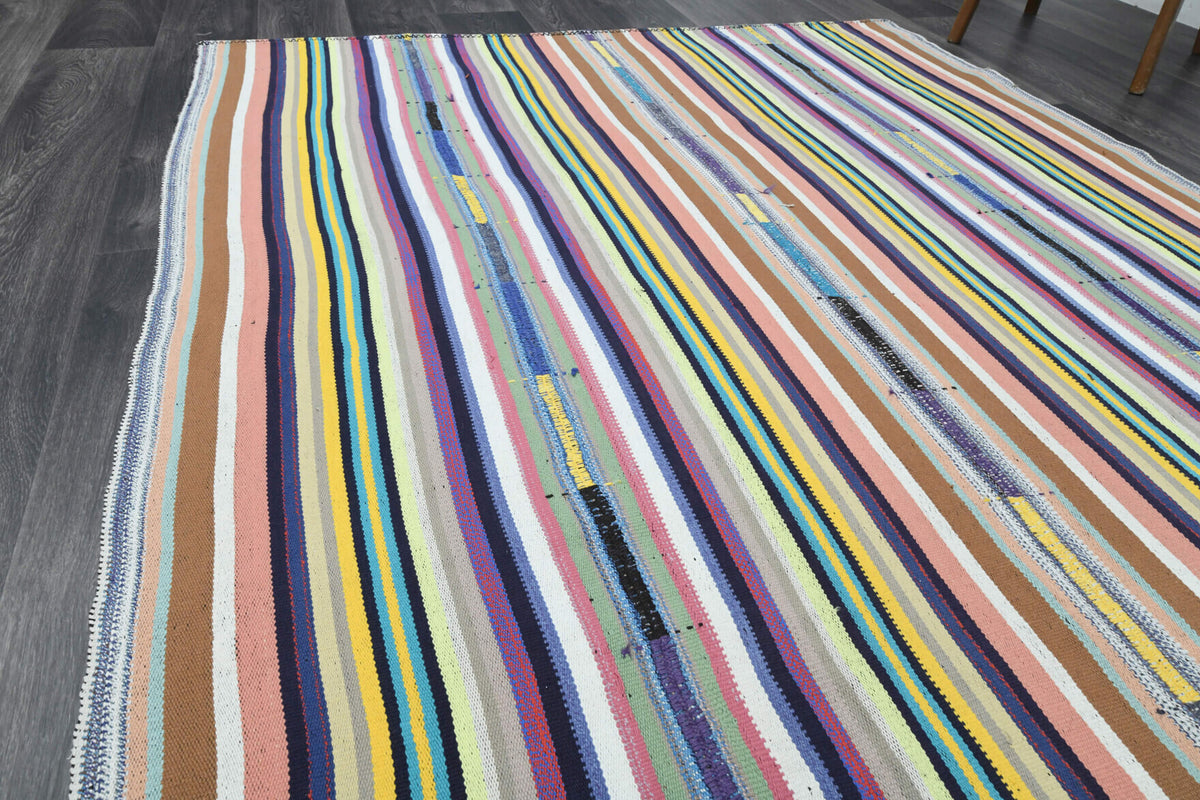 One-of-a-kind 1960s Anatolian vintage kilim rug in wool, 5'7" x 9'6"