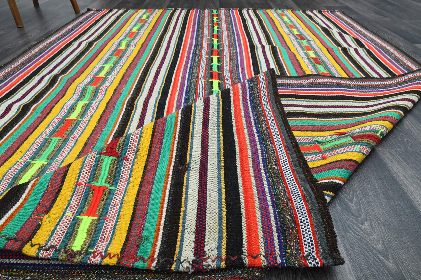 Authentic Anatolian vintage kilim rug (1960s) with striped design – one-of-a-kind at Fame Rugs