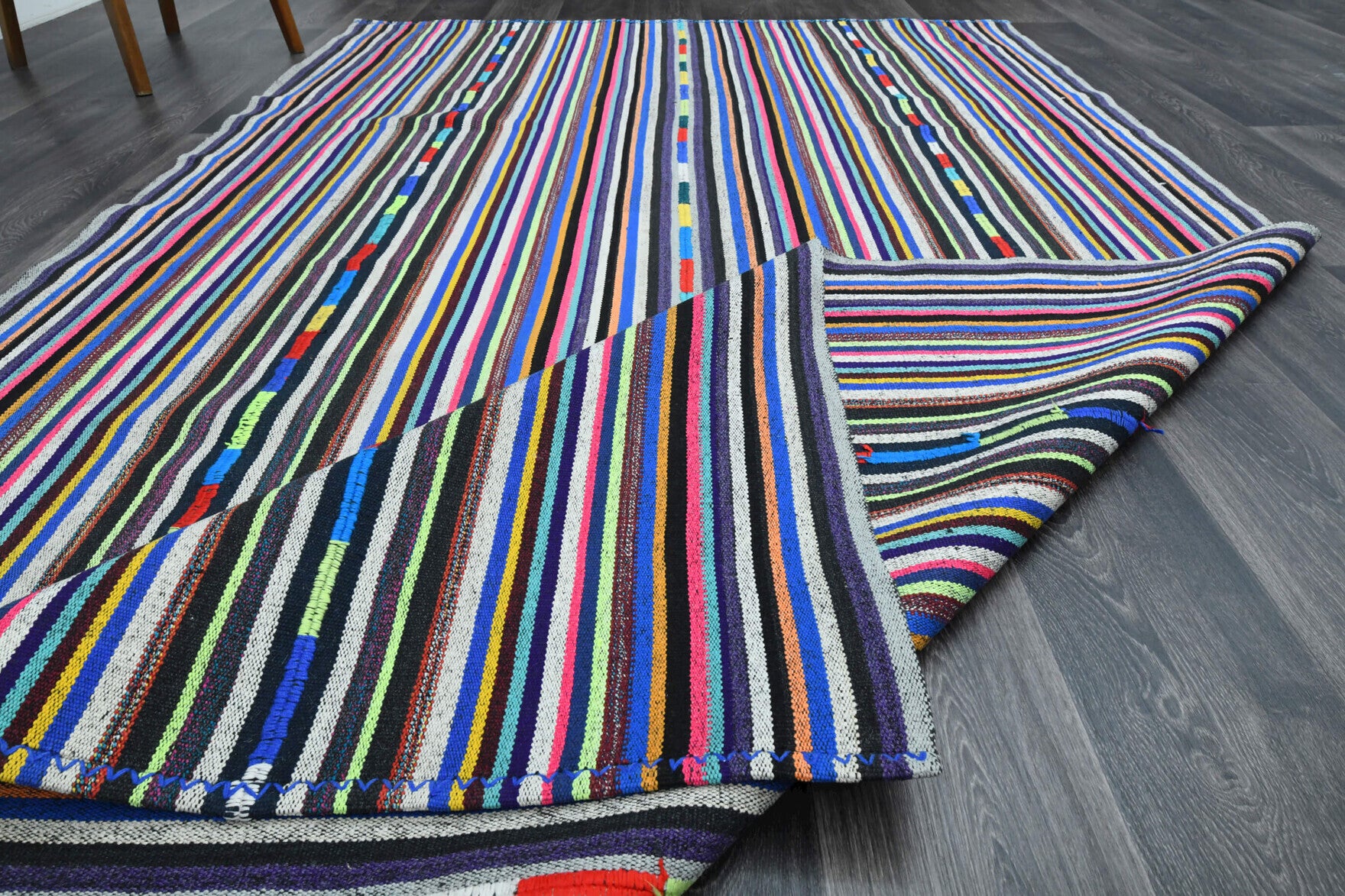 Authentic Anatolian vintage kilim rug (1960s) with striped design – one-of-a-kind at Fame Rugs