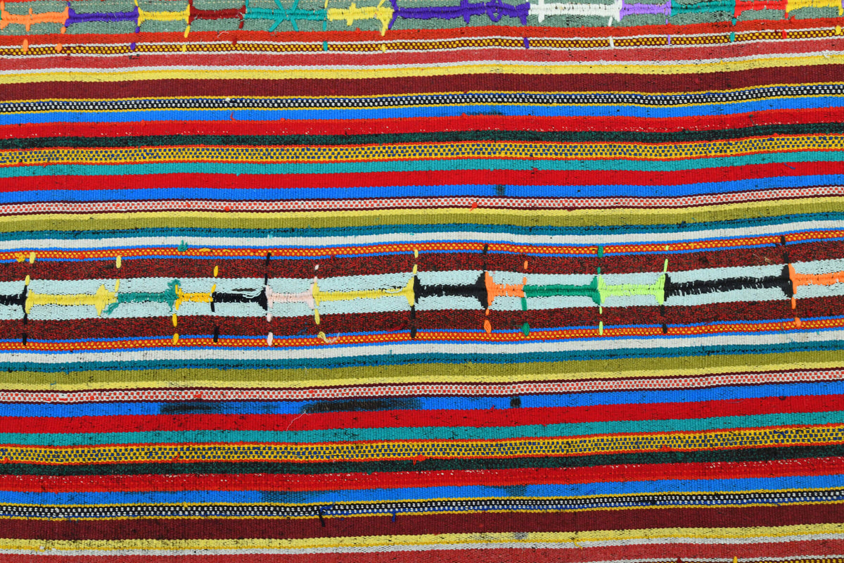One-of-a-kind 1960s Anatolian vintage kilim rug in wool, 5'7" x 8'8"