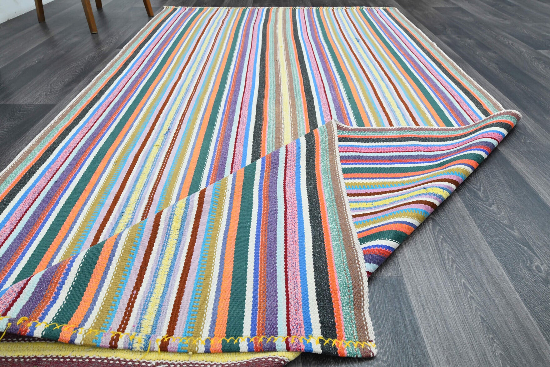 Vefanur – vintage striped kilim for living room or bedroom, 4'11" x 9'7" (150x293 cm)