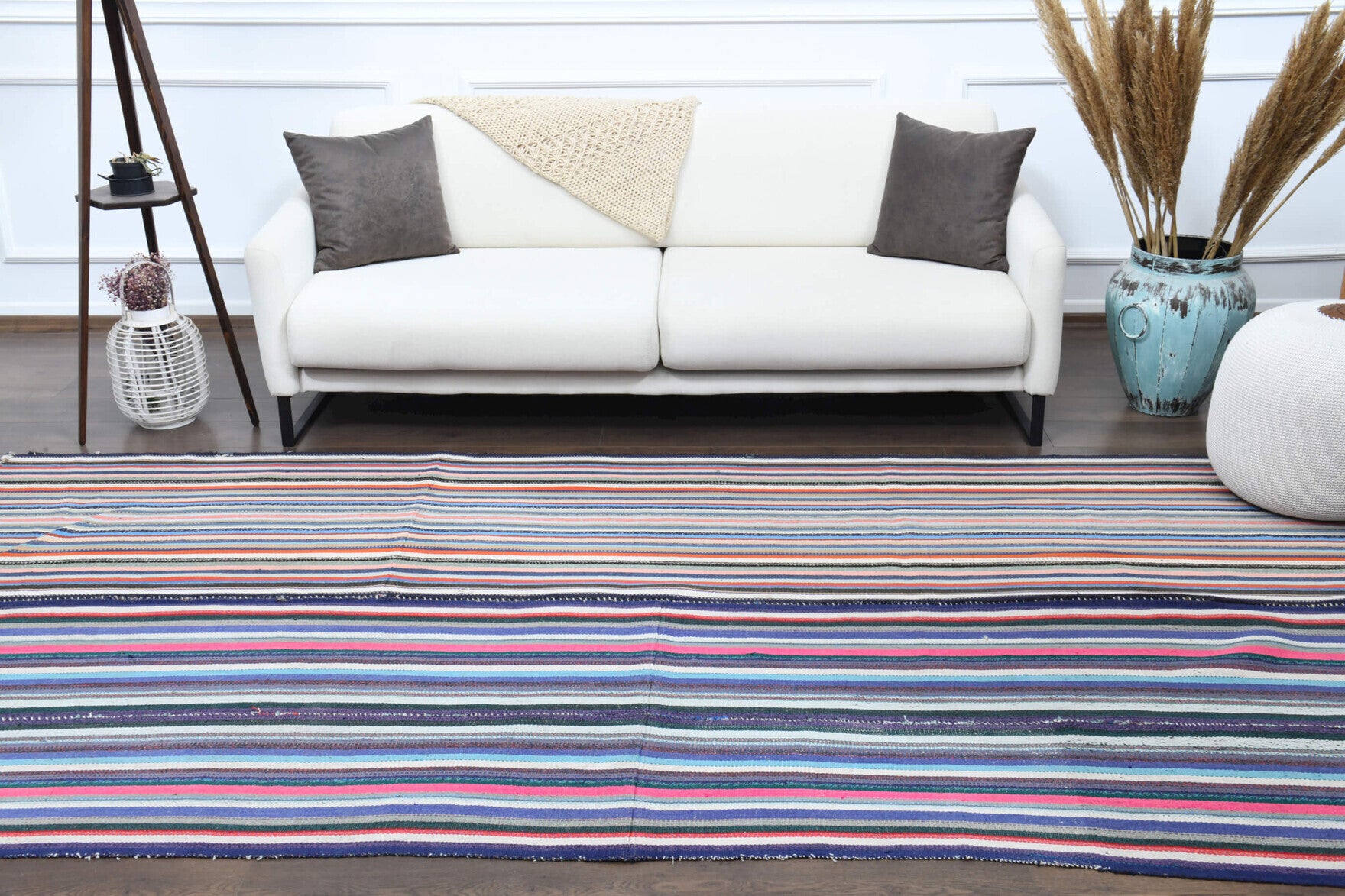 Handwoven flatweave wool kilim from Anatolia, Turkey – Turkish Vintage Striped Kilim Rug 5'8" x 11'1"