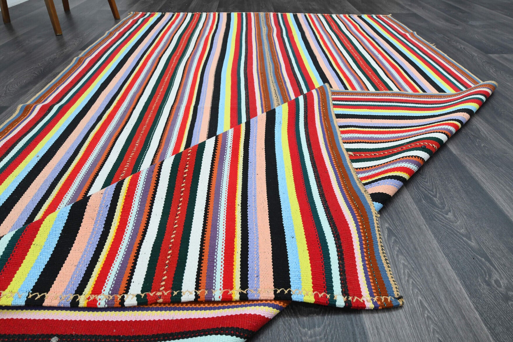 Authentic Anatolian vintage kilim rug (1960s) with oriental design – one-of-a-kind at Fame Rugs