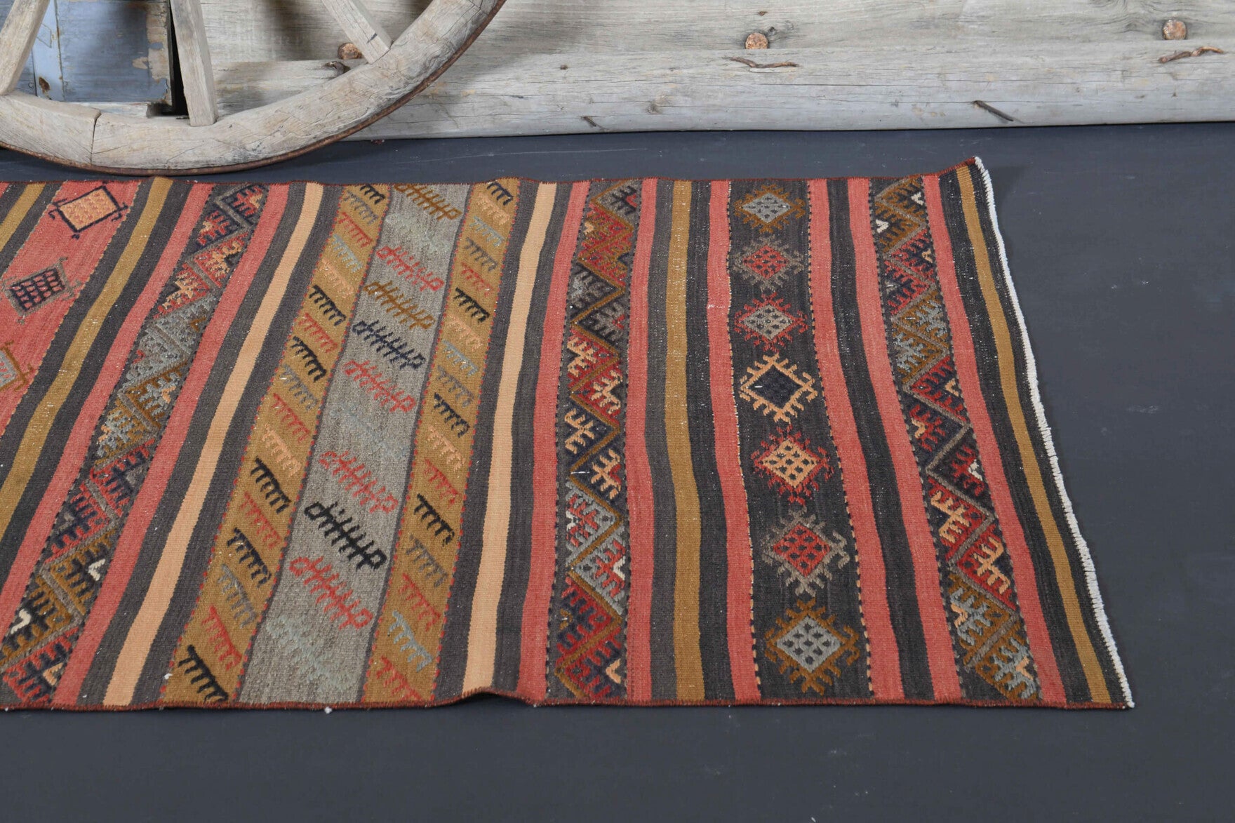 117x227 cm vintage Anatolian kilim rug – Mehcihan, flatweave, wool