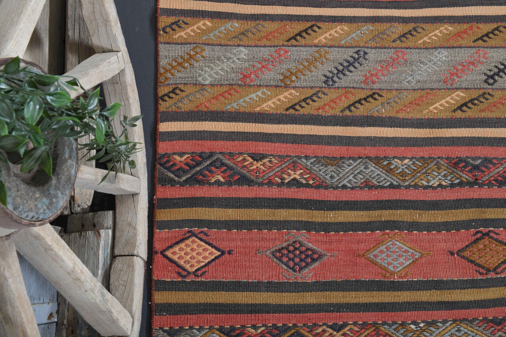 Authentic Anatolian vintage kilim rug (1960s) with ikat design – one-of-a-kind at Fame Rugs