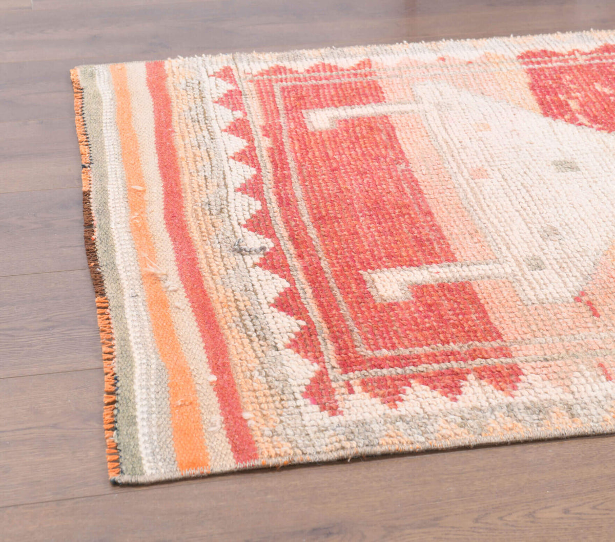 FOLK ART - Turkish Vintage Anatolian Runner Rug