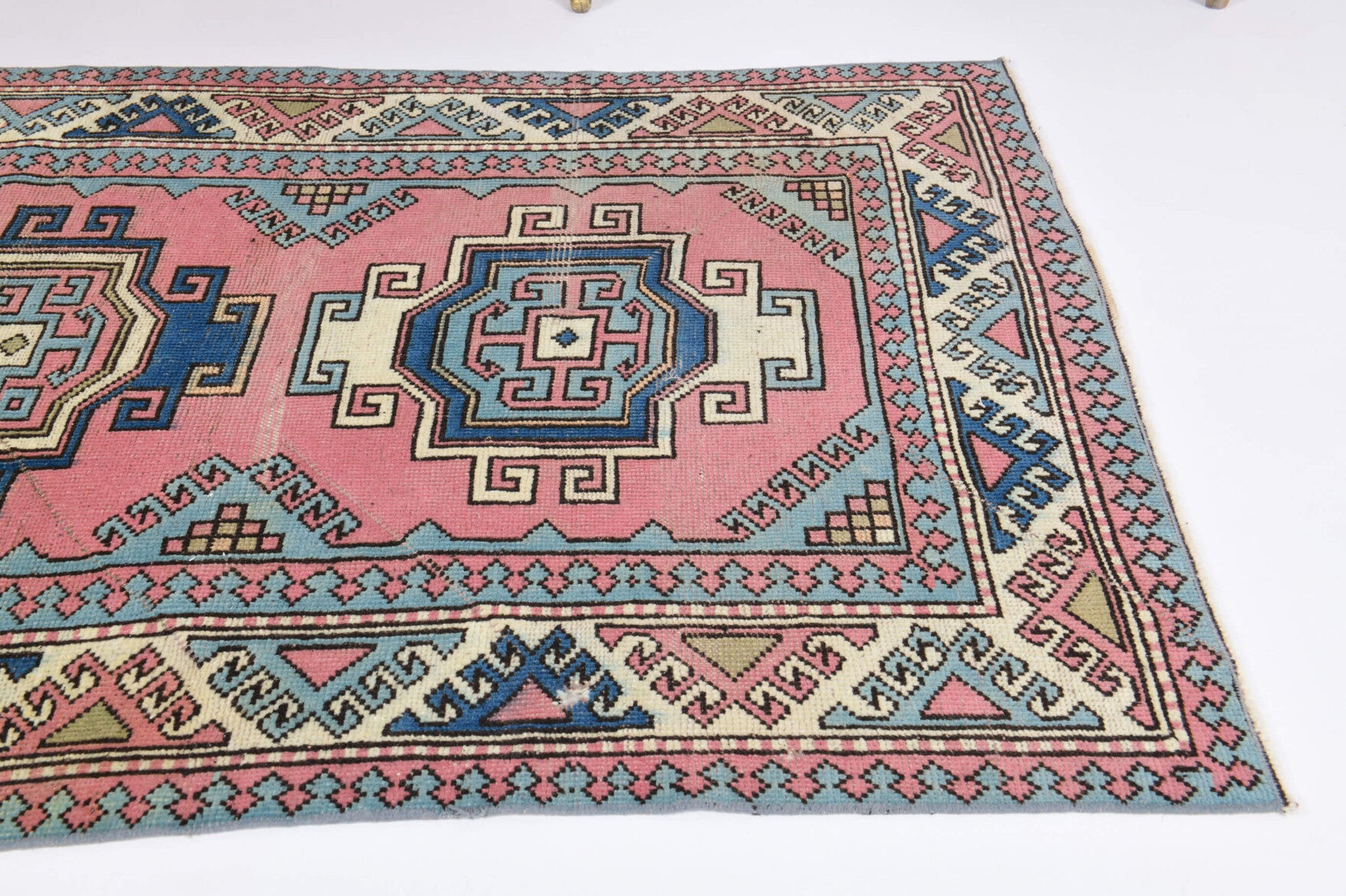 Nedimsever rug: 1970s handmade Anatolian rug with oriental motifs and cotton backing
