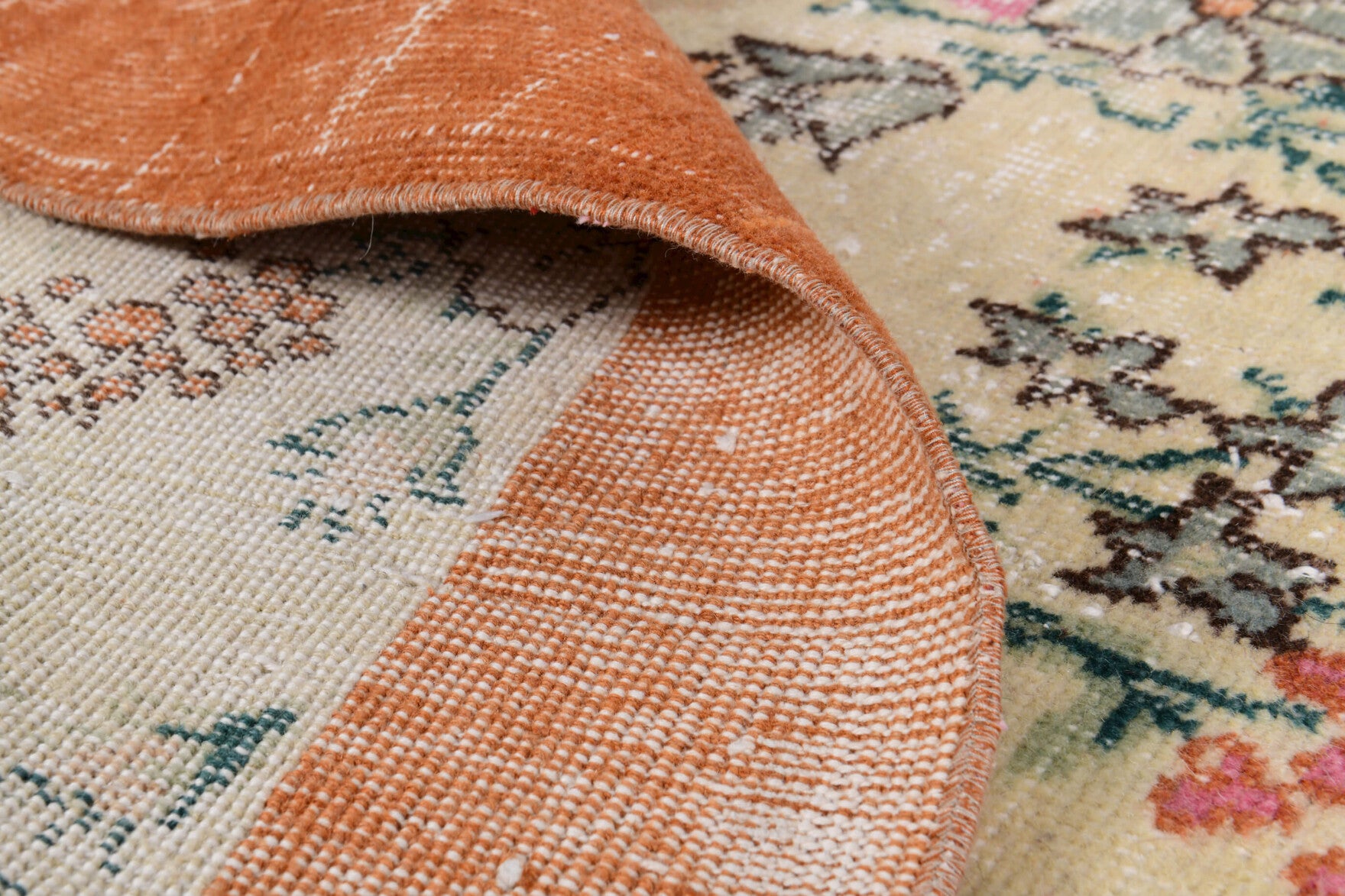 Authentic Anatolian vintage area rug (1970s) with floral design – one-of-a-kind at Fame Rugs