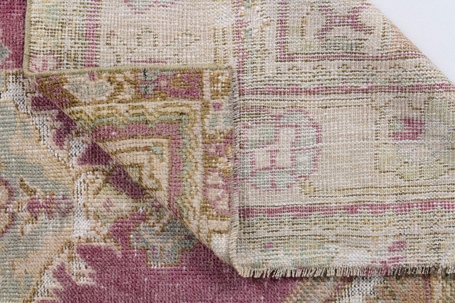 Authentic Anatolian vintage area rug (1970s) with oriental design – one-of-a-kind at Fame Rugs