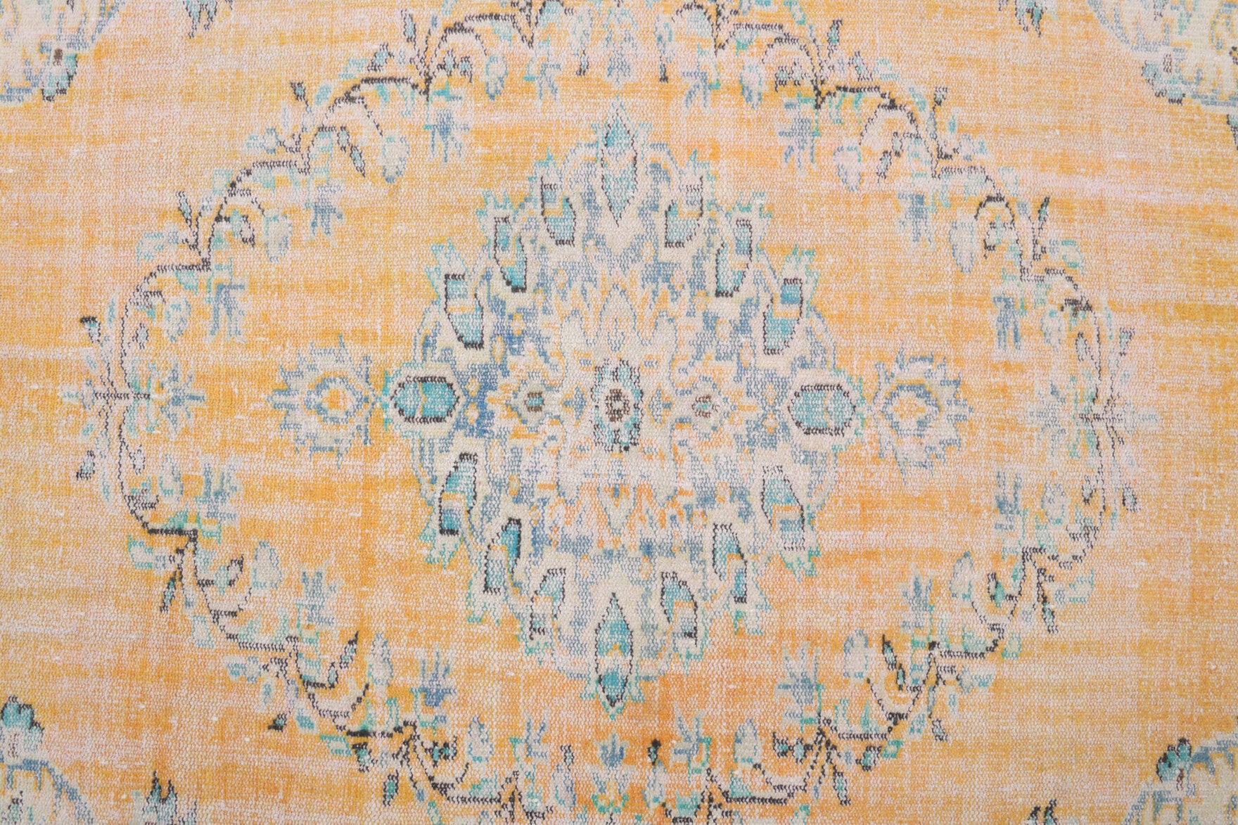 Ioniaboule rug: 1970s handmade Anatolian rug with oriental motifs and cotton backing