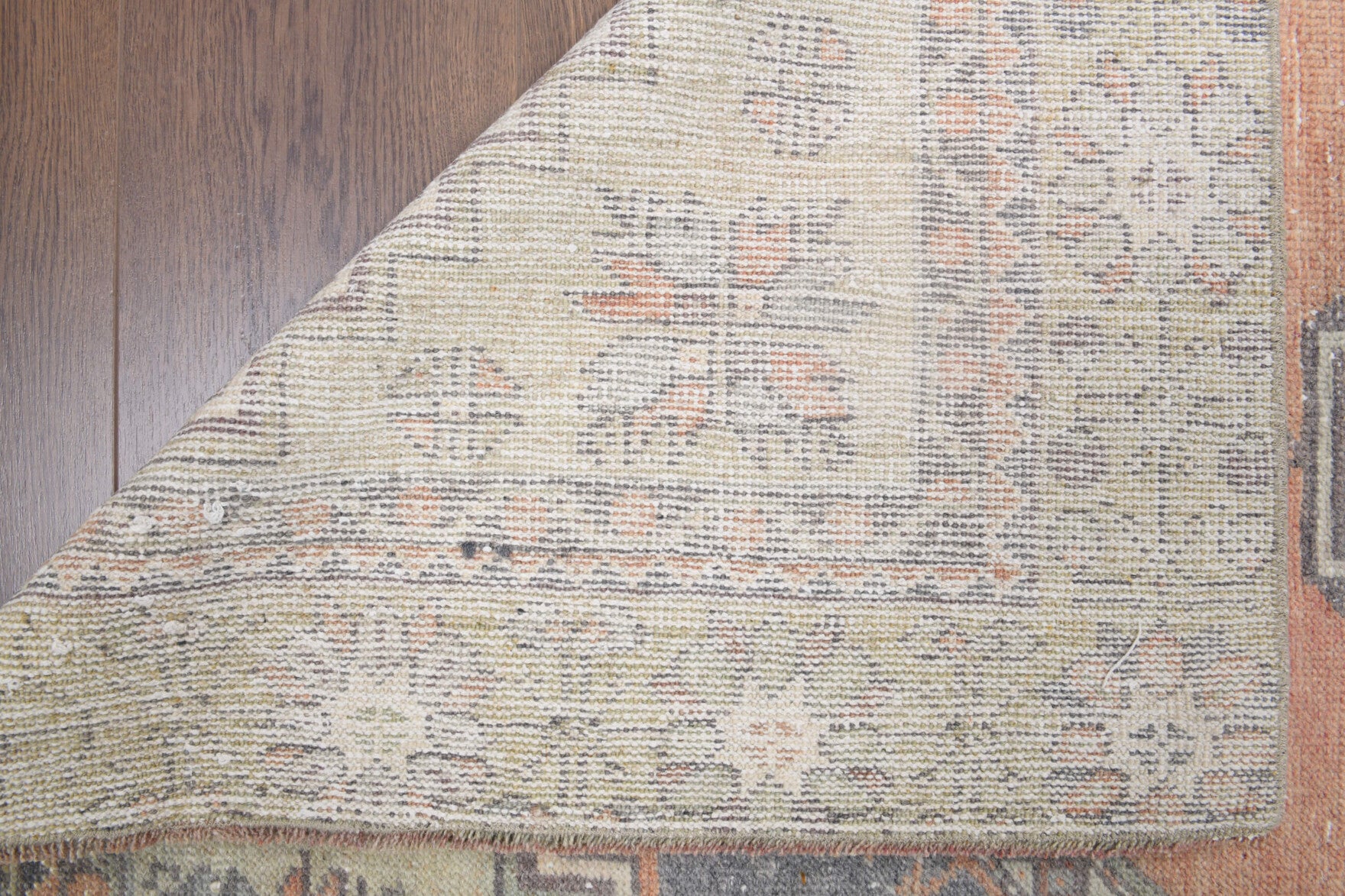 Authentic Anatolian vintage area rug (1970s) with oriental design – one-of-a-kind at Fame Rugs
