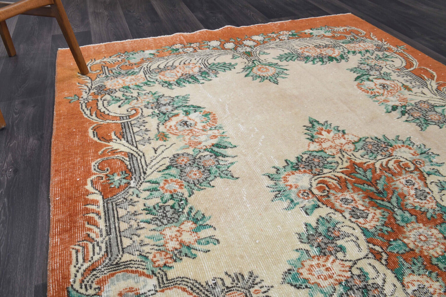 Handmade wool rug from Anatolia, Turkey – Vintage Turkish Anatolian Area Rug 5'6" x 9'3"
