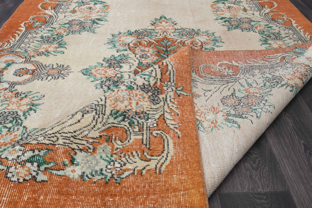 Vintage Turkish Anatolian Area Rug in wool – 1970s piece from Anatolia, Turkey | Fame Rugs
