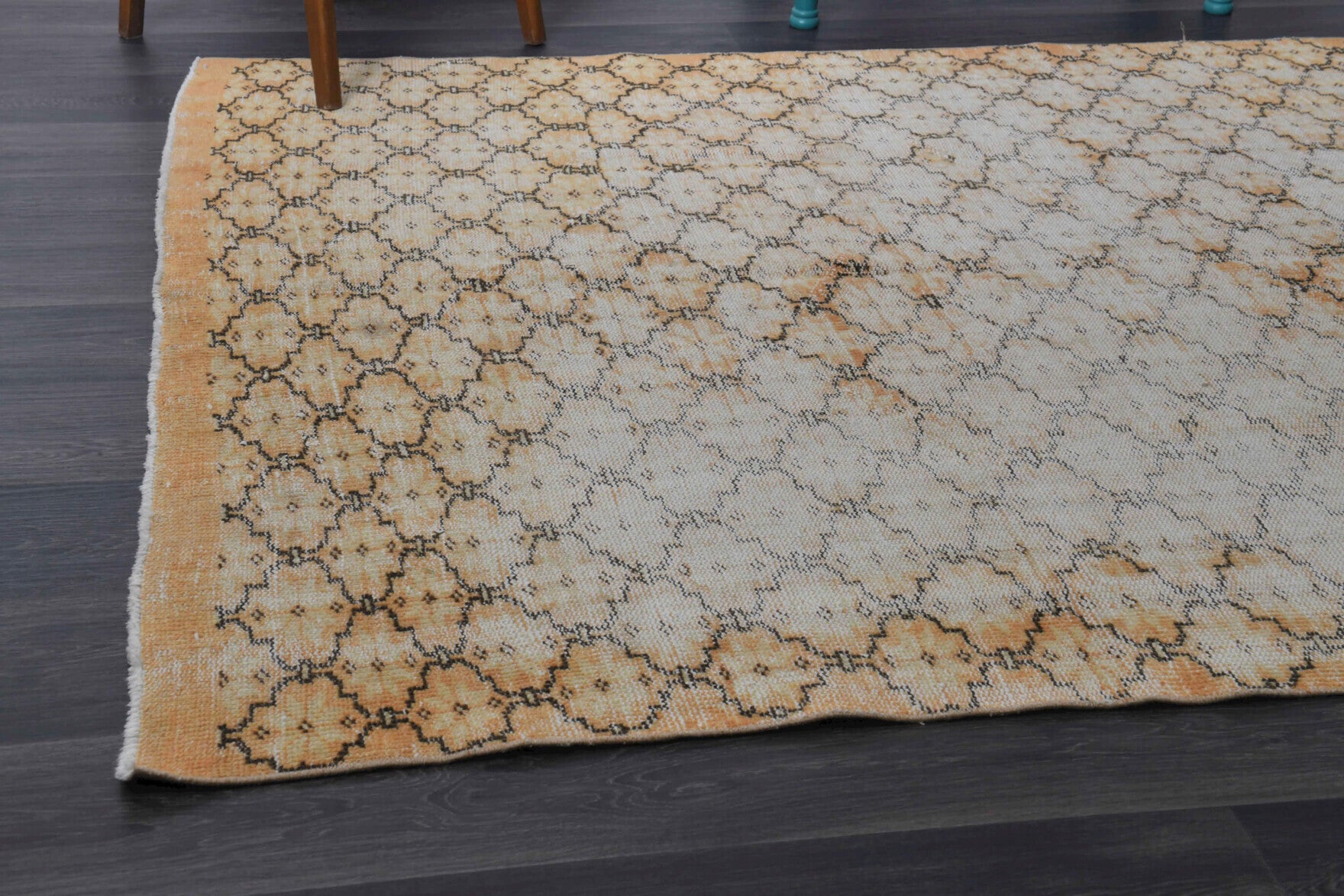 One-of-a-kind 1970s Anatolian vintage area rug in wool, 5'7" x 8'6"