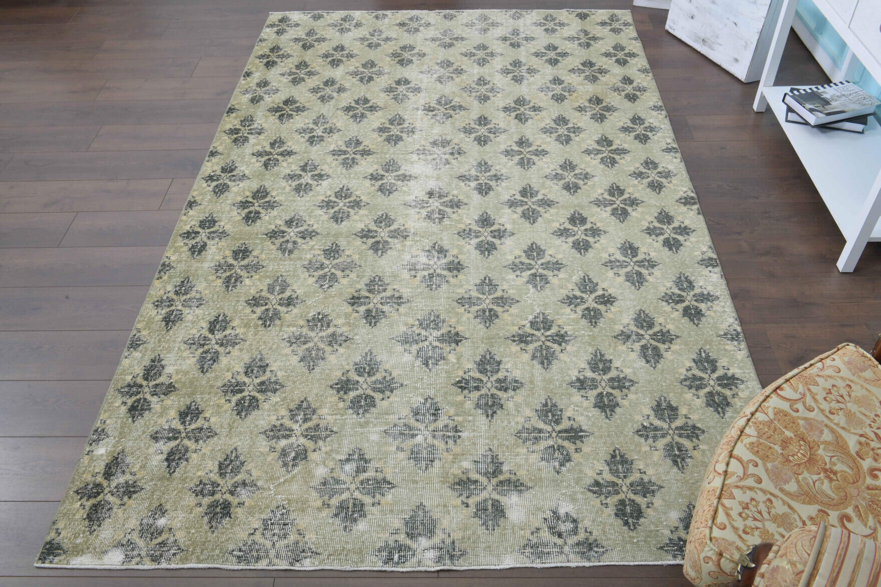 One-of-a-kind 1970s Anatolian vintage area rug in wool, 6' x 9'5"