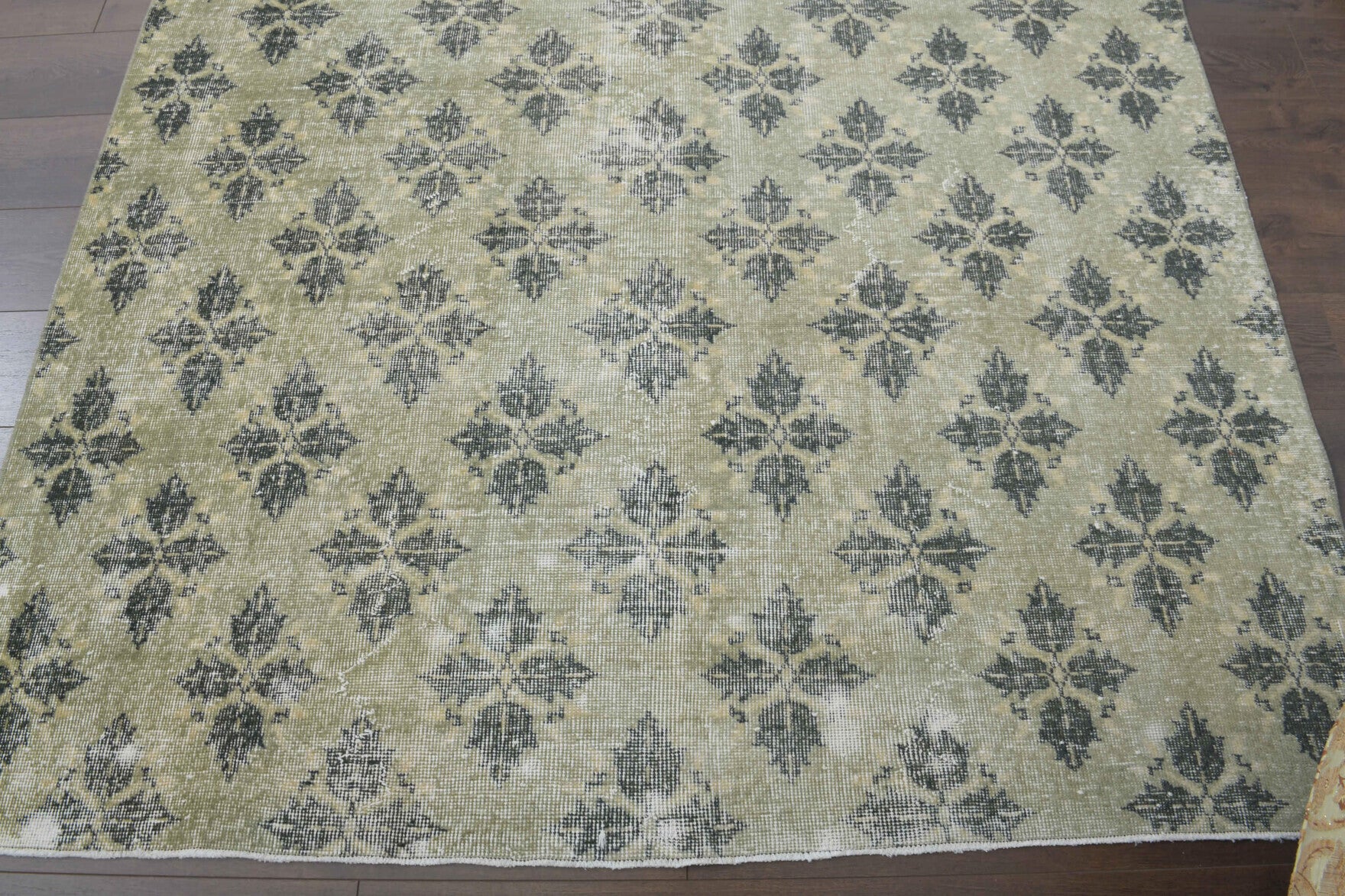 Nevpezir rug: 1970s handmade Anatolian rug with ikat motifs and cotton backing